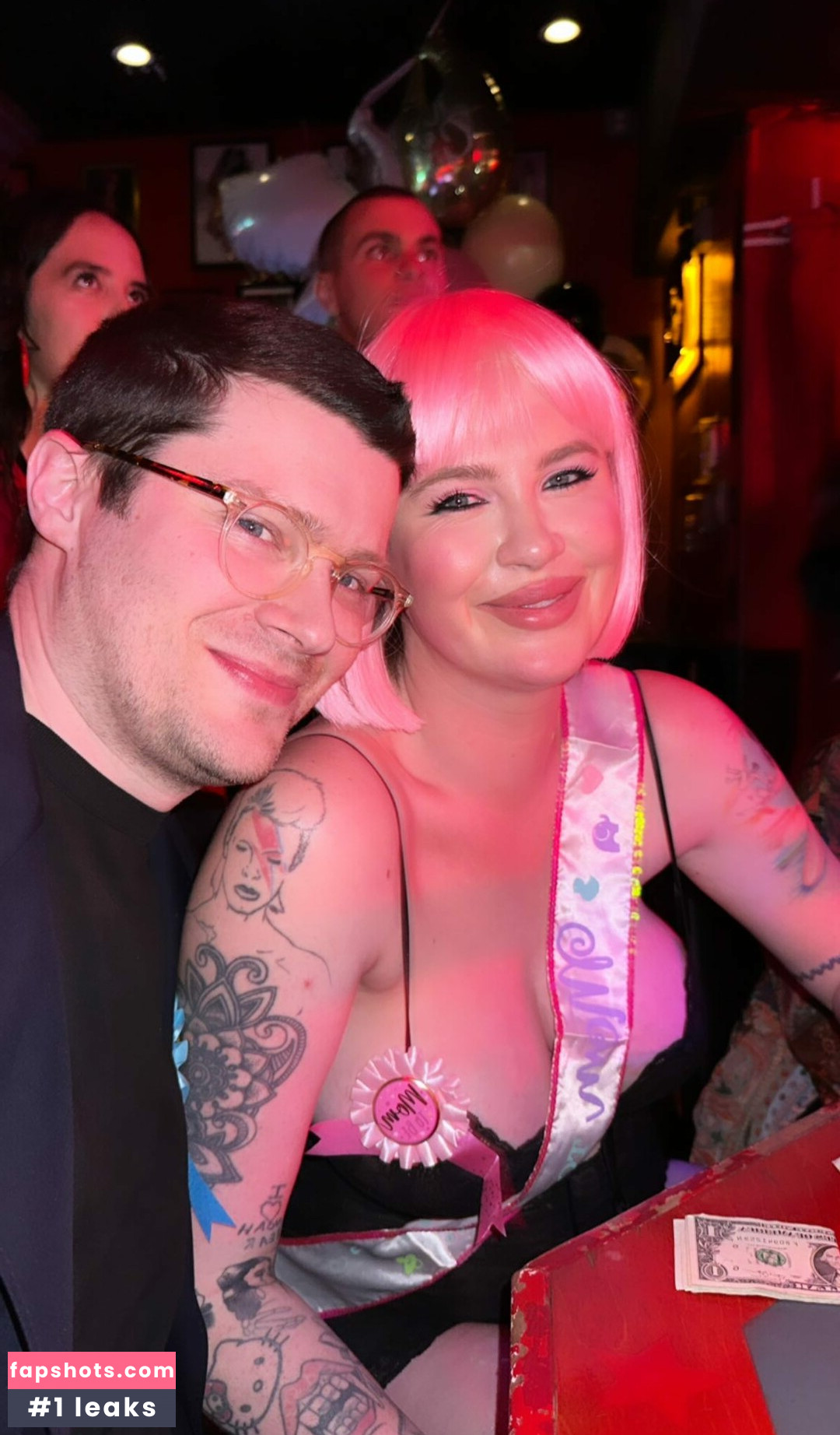 Ireland Baldwin gallery photo #146