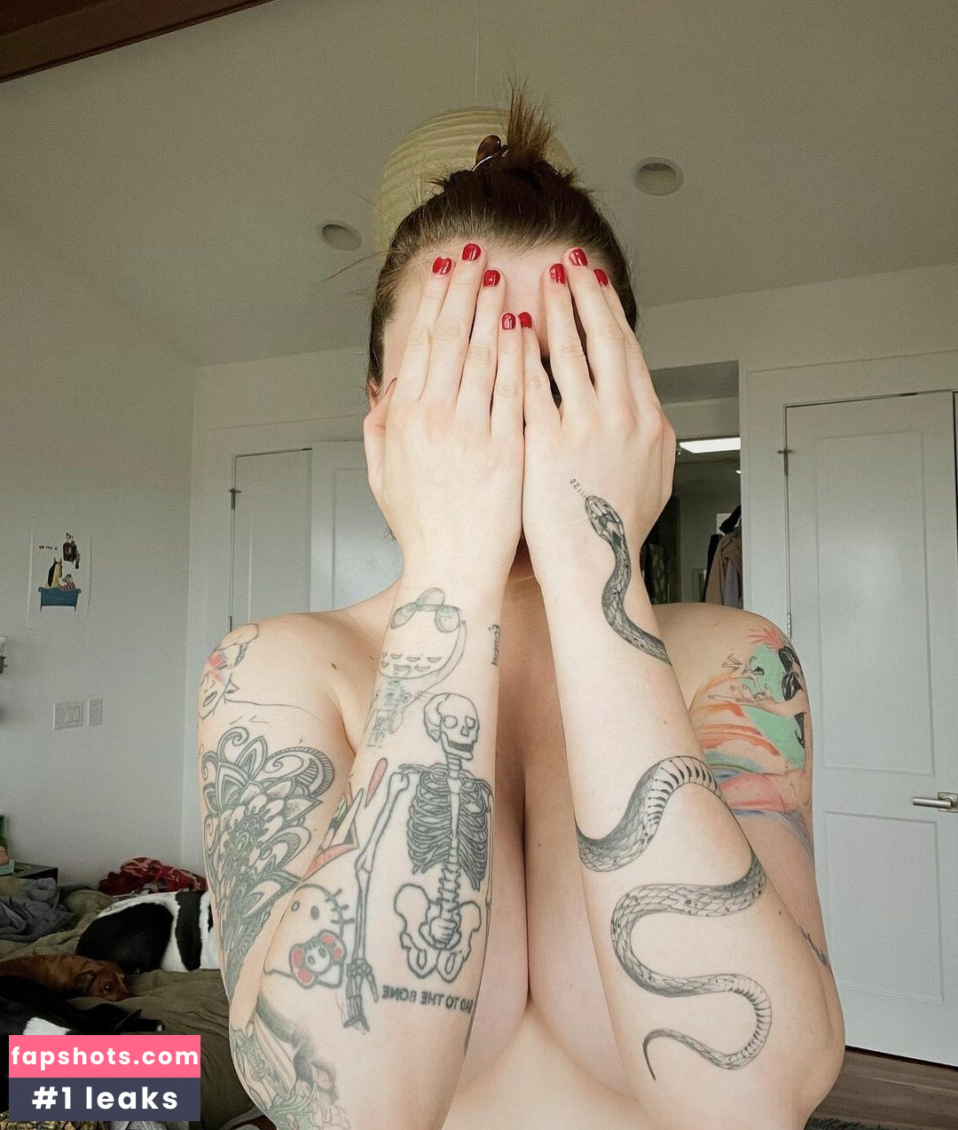 Ireland Baldwin gallery photo #176