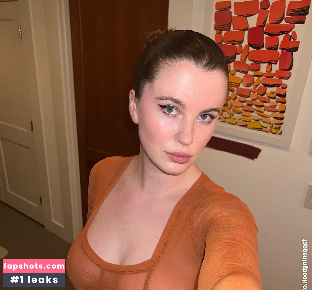 Ireland Baldwin gallery photo #180
