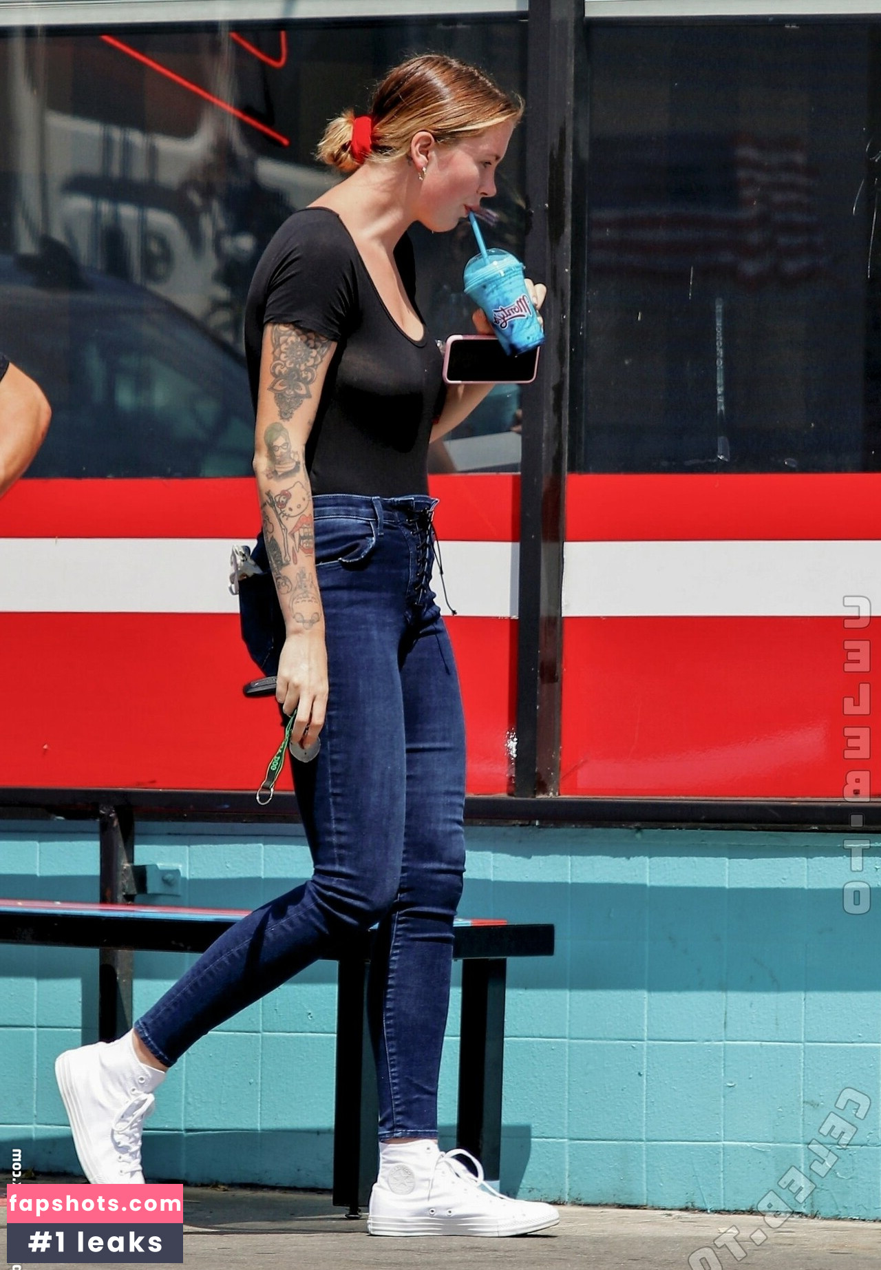 Ireland Baldwin gallery photo #21