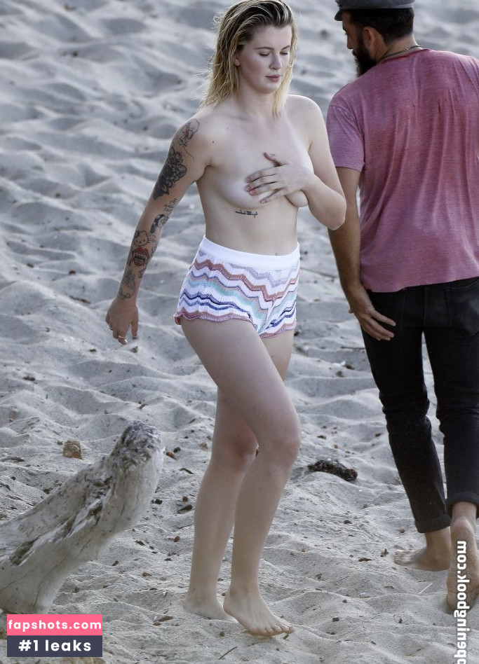 Ireland Baldwin gallery photo #226