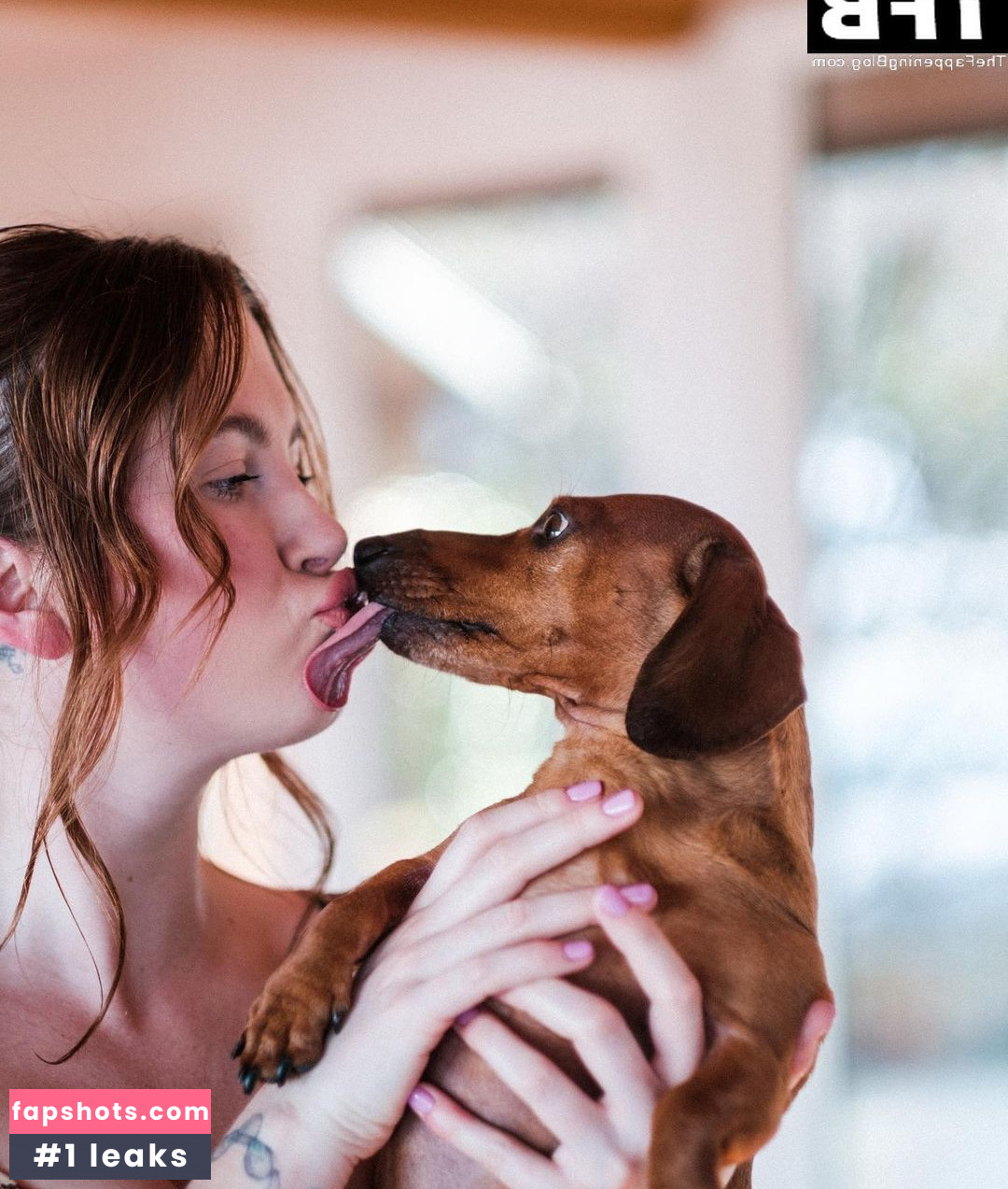 Ireland Baldwin gallery photo #231