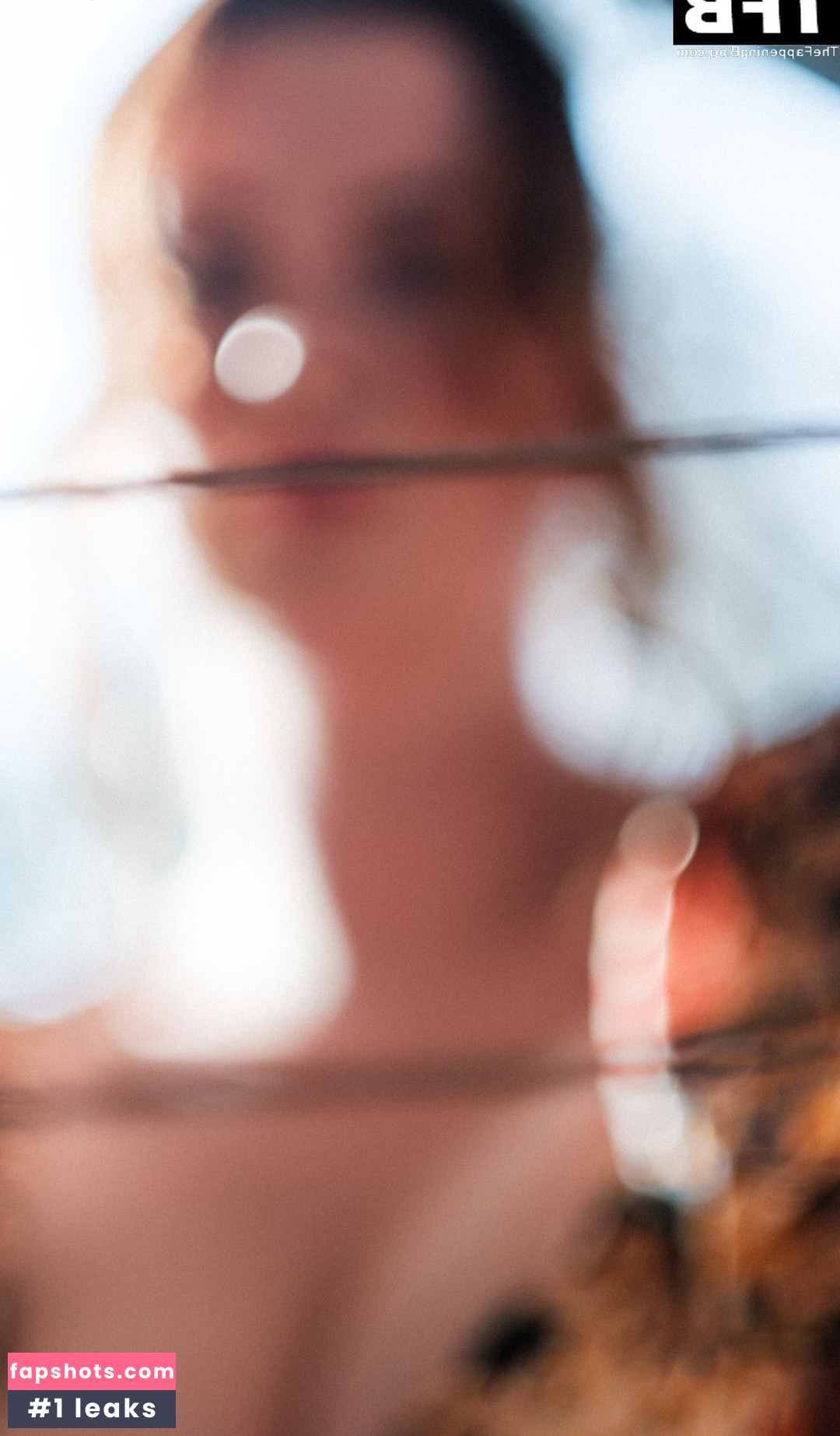 Ireland Baldwin gallery photo #239