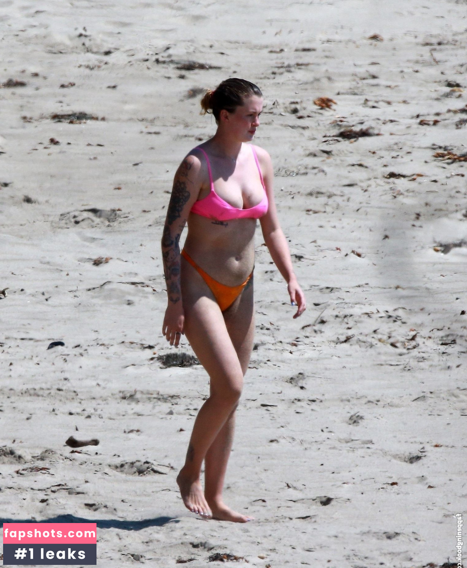 Ireland Baldwin gallery photo #301