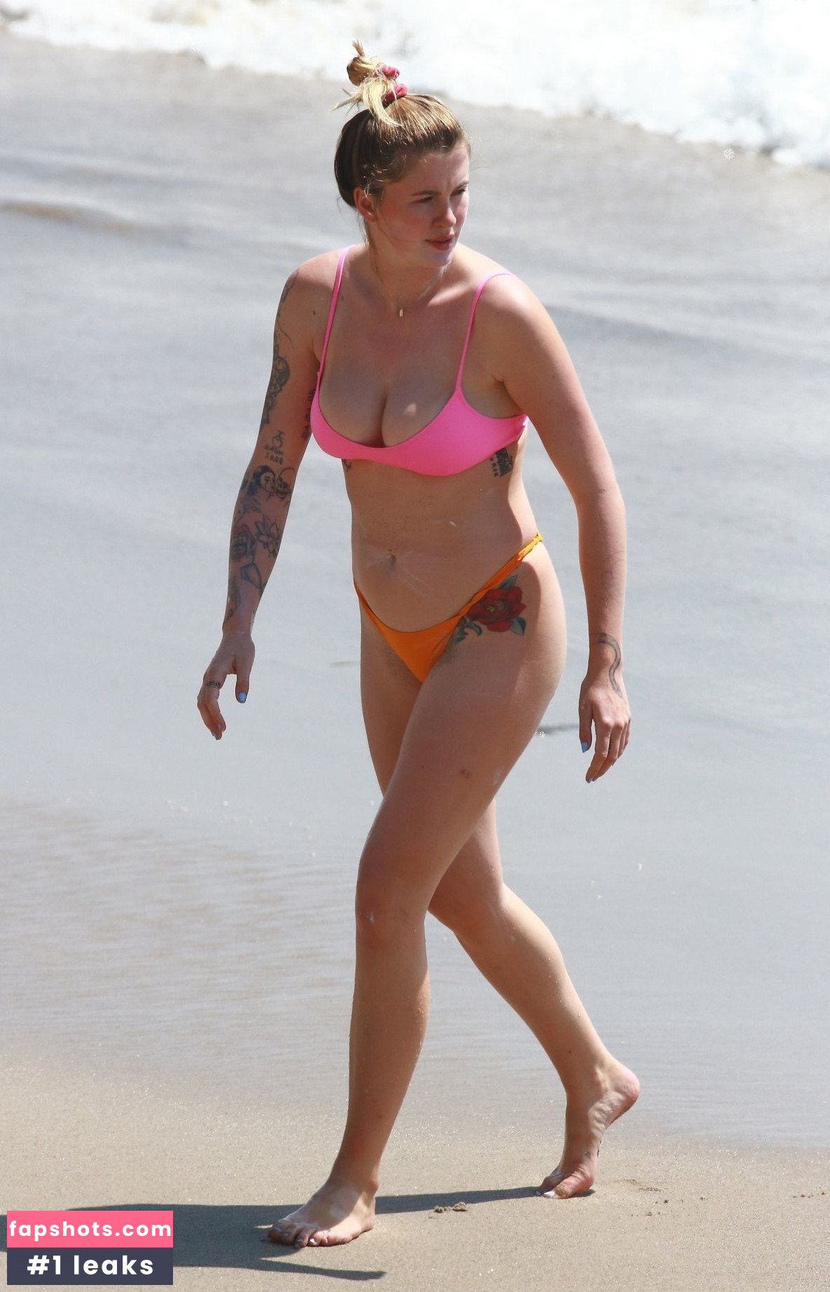 Ireland Baldwin gallery photo #311