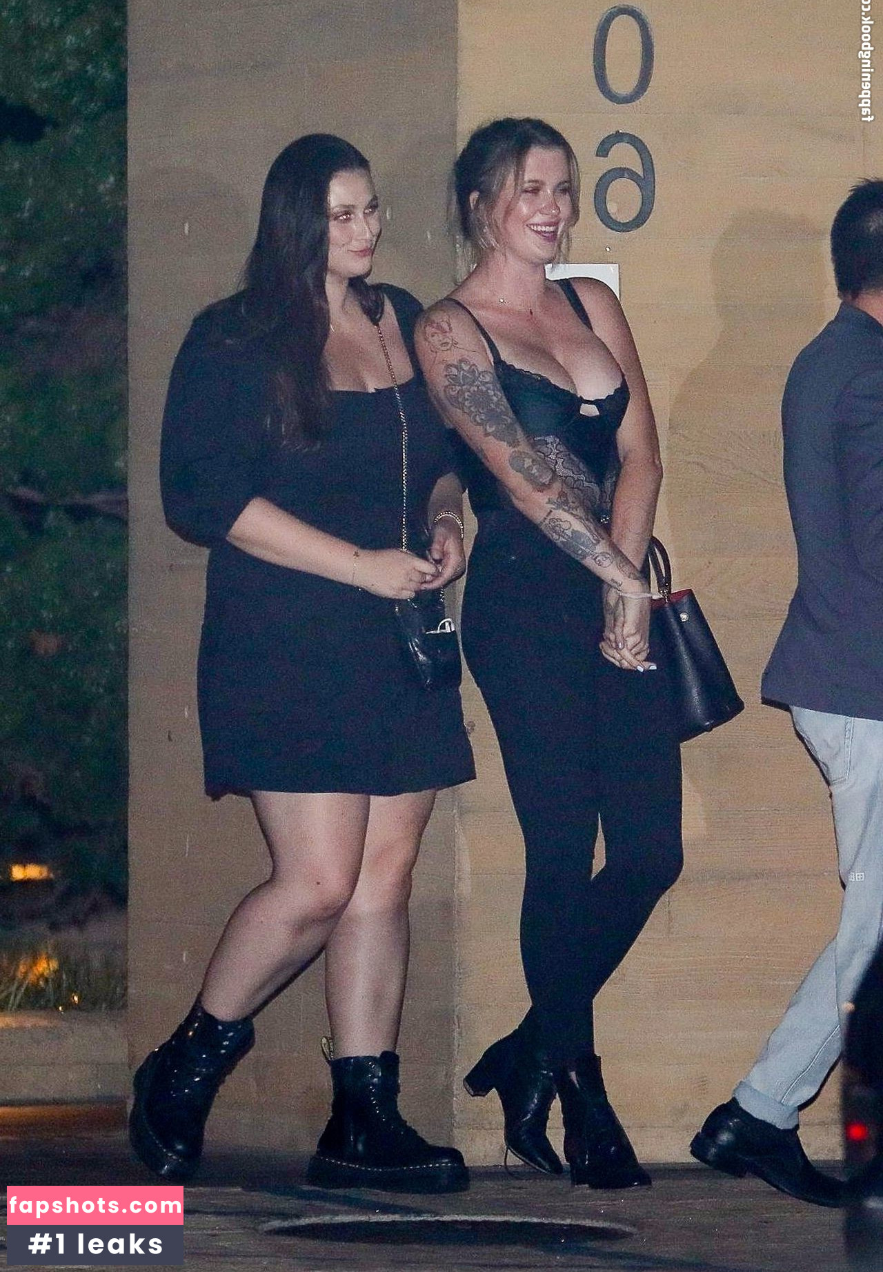 Ireland Baldwin gallery photo #331