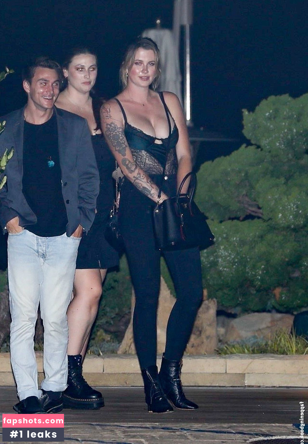 Ireland Baldwin gallery photo #335