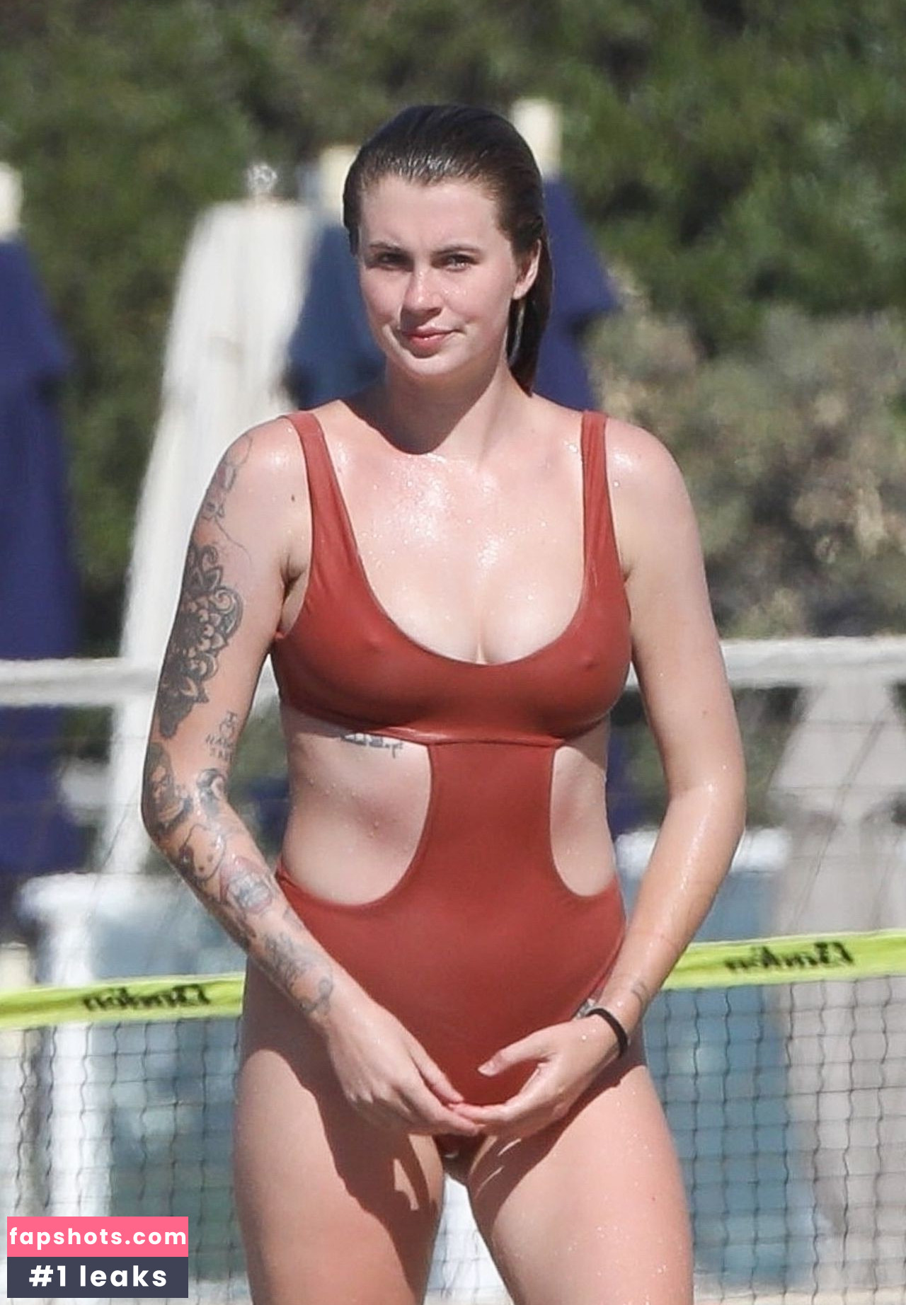 Ireland Baldwin gallery photo #401