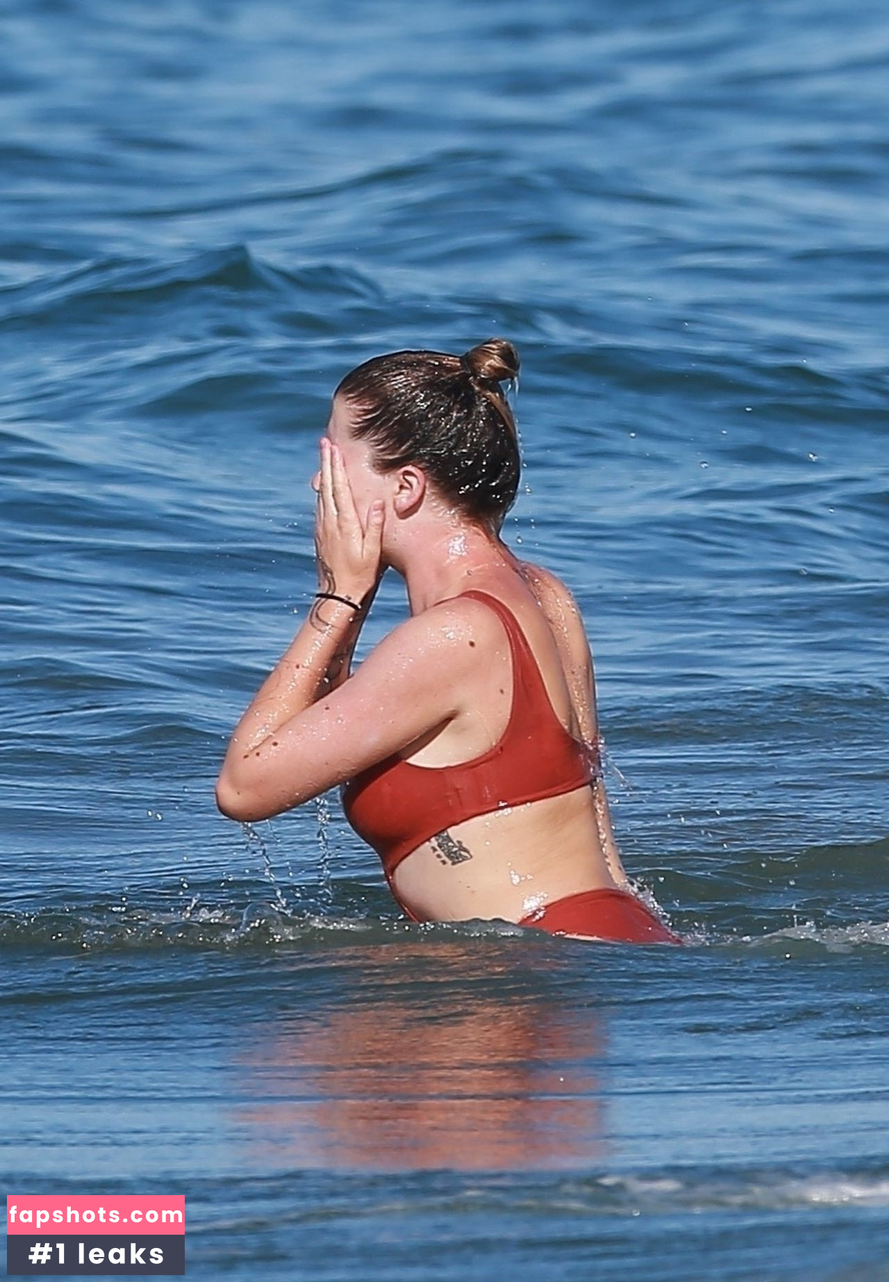 Ireland Baldwin gallery photo #422