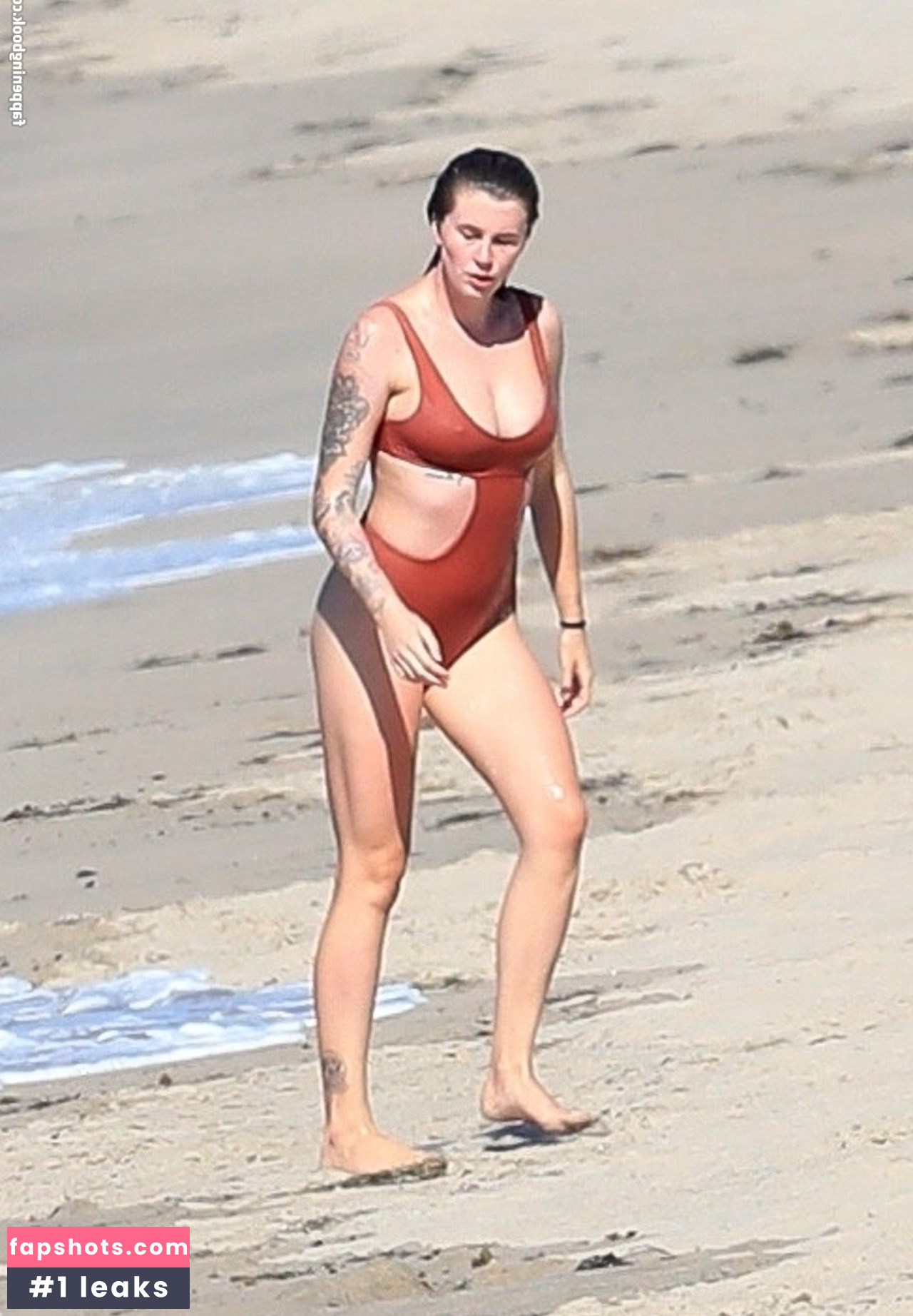 Ireland Baldwin gallery photo #434