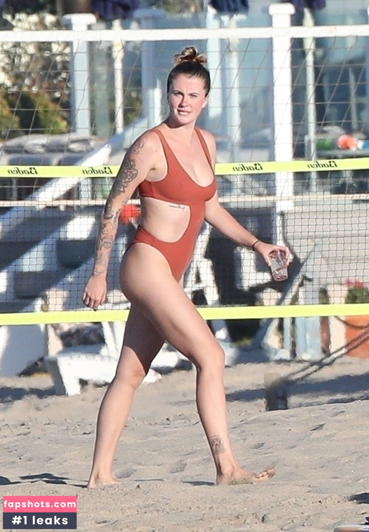 Ireland Baldwin gallery photo #444