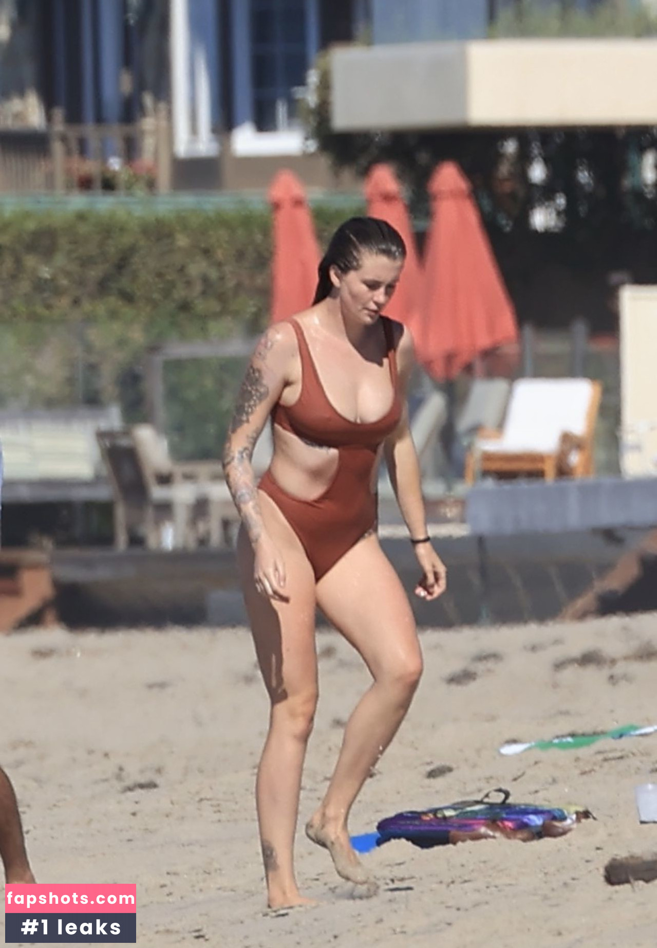 Ireland Baldwin gallery photo #452