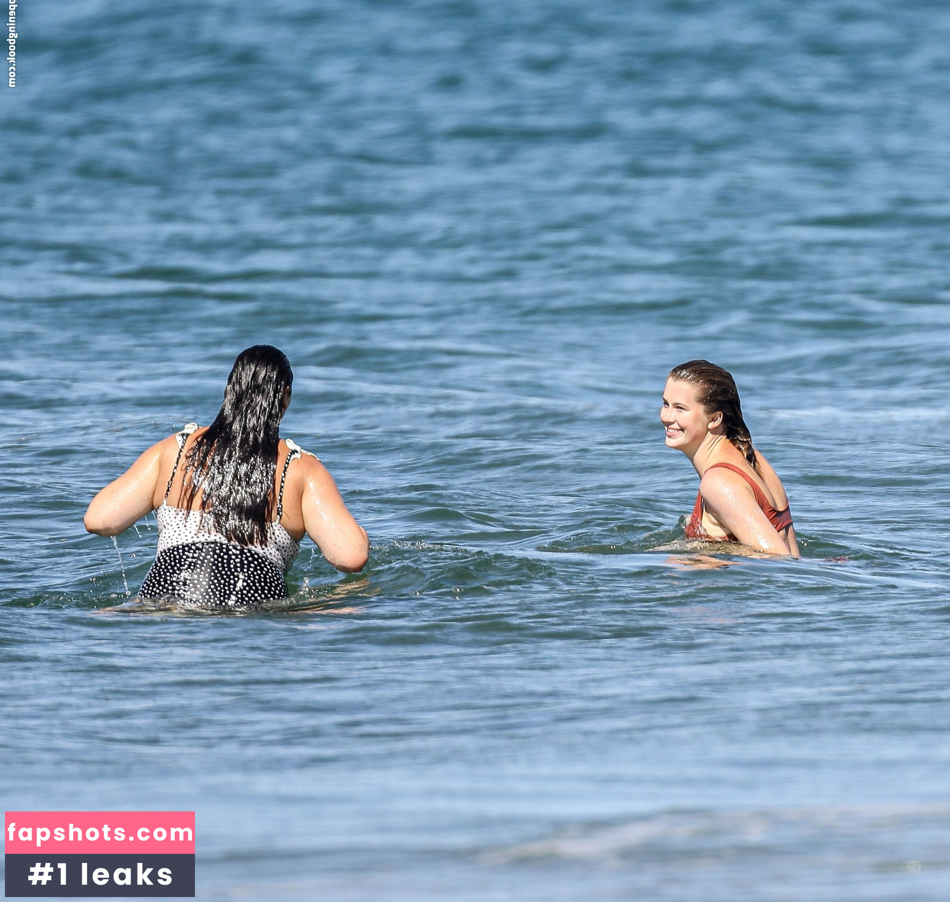 Ireland Baldwin gallery photo #458