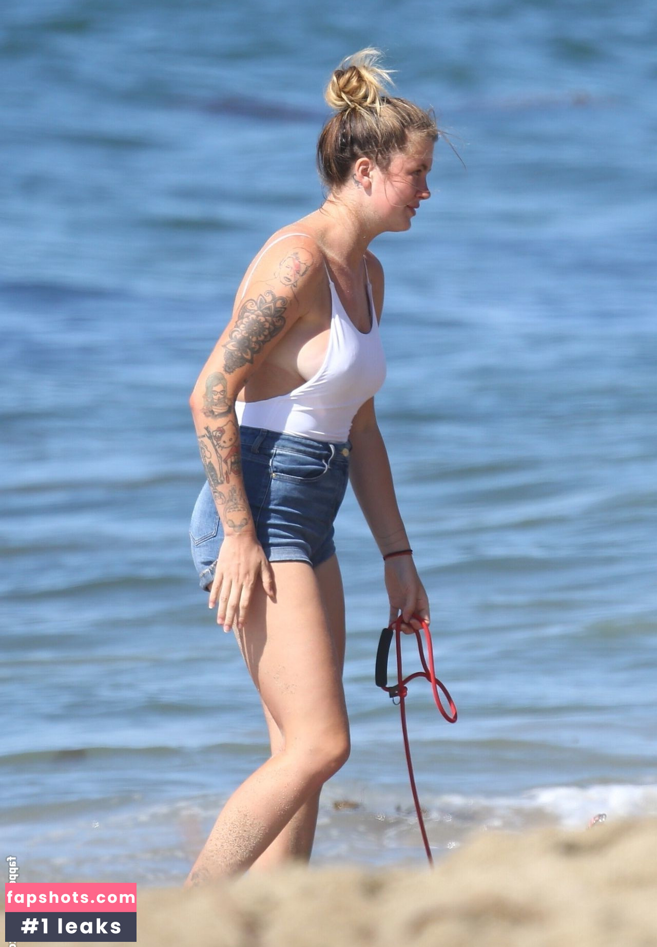 Ireland Baldwin gallery photo #472