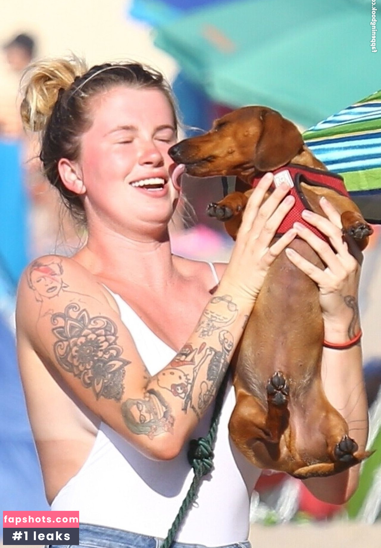 Ireland Baldwin gallery photo #480