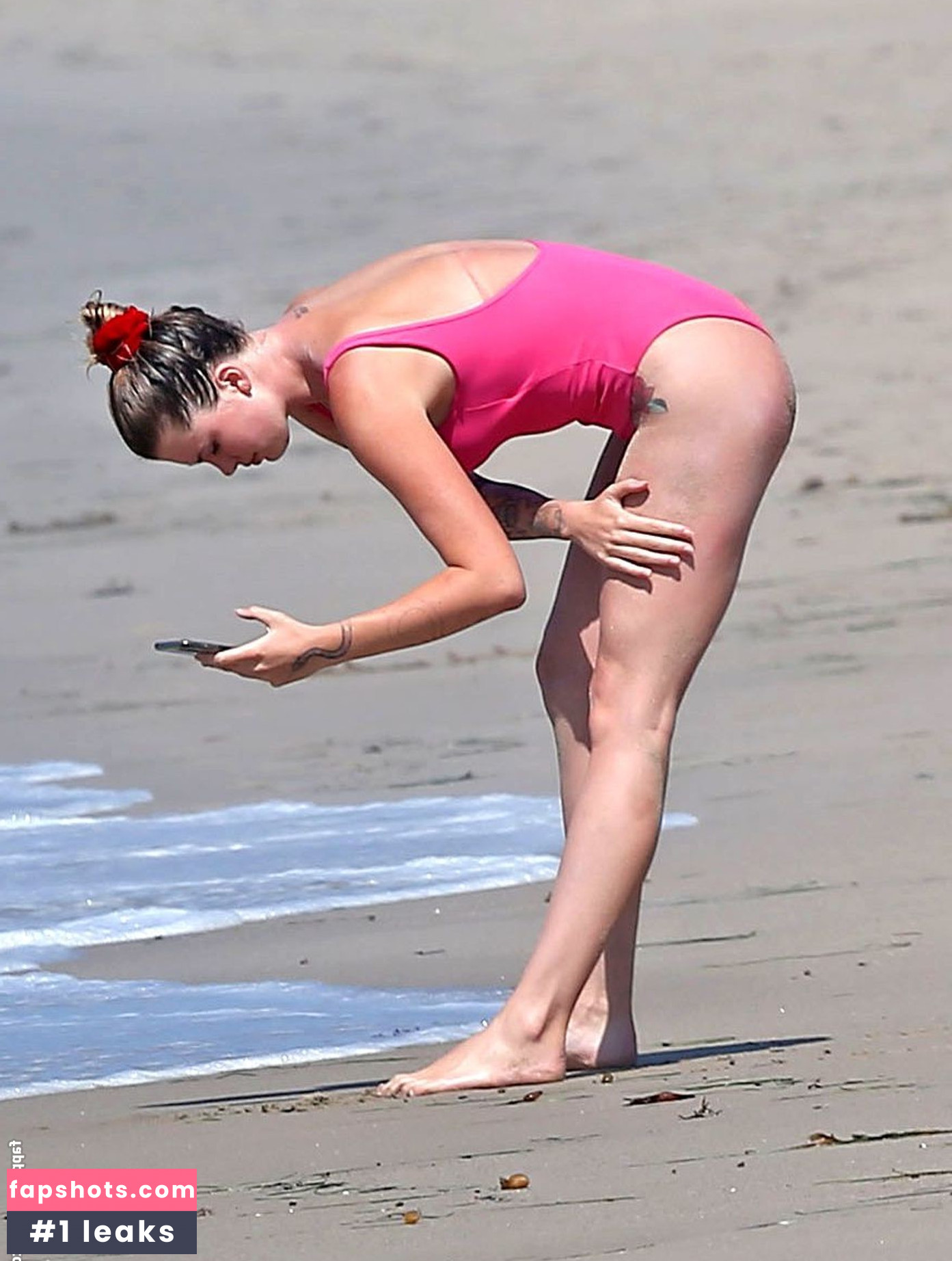 Ireland Baldwin gallery photo #494