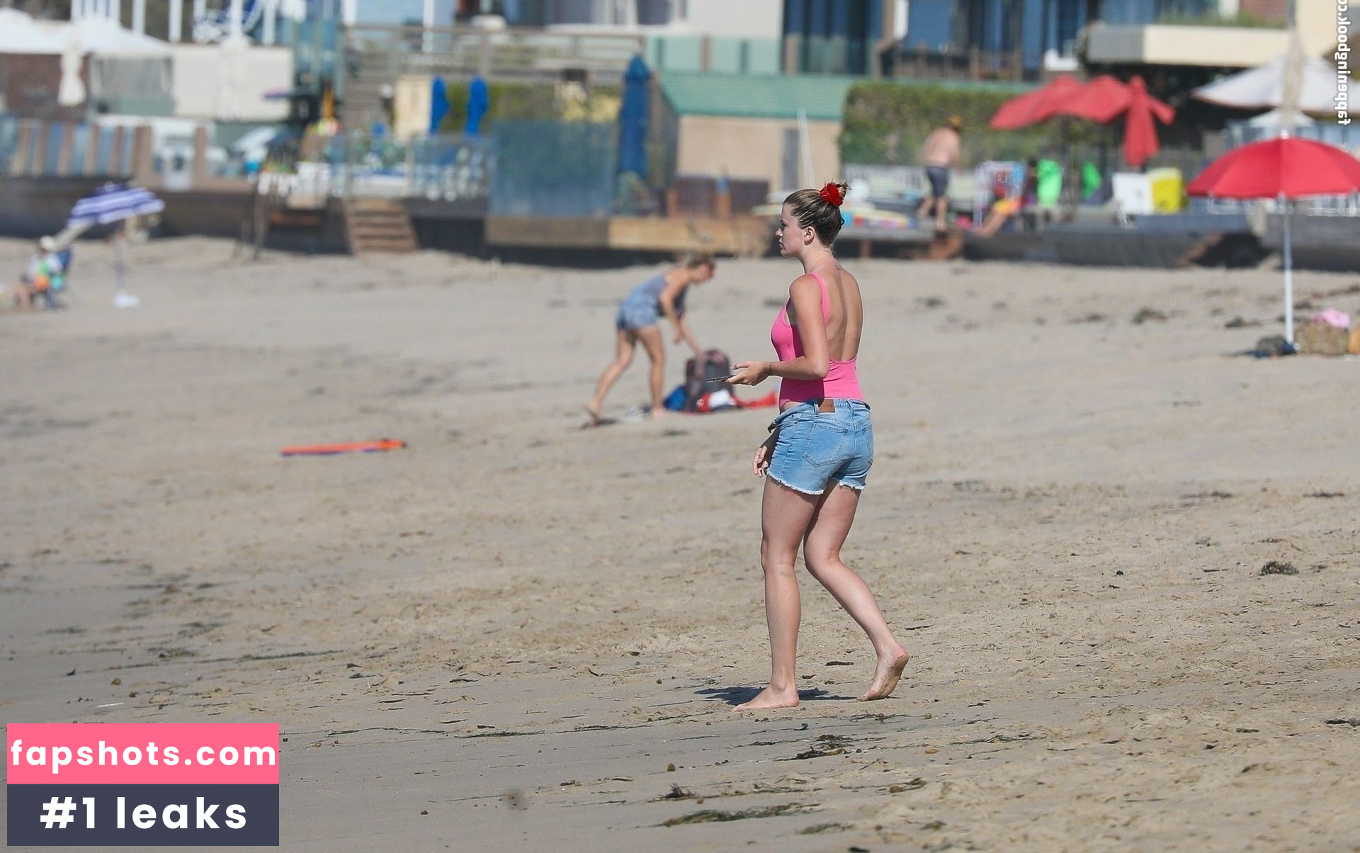 Ireland Baldwin gallery photo #505