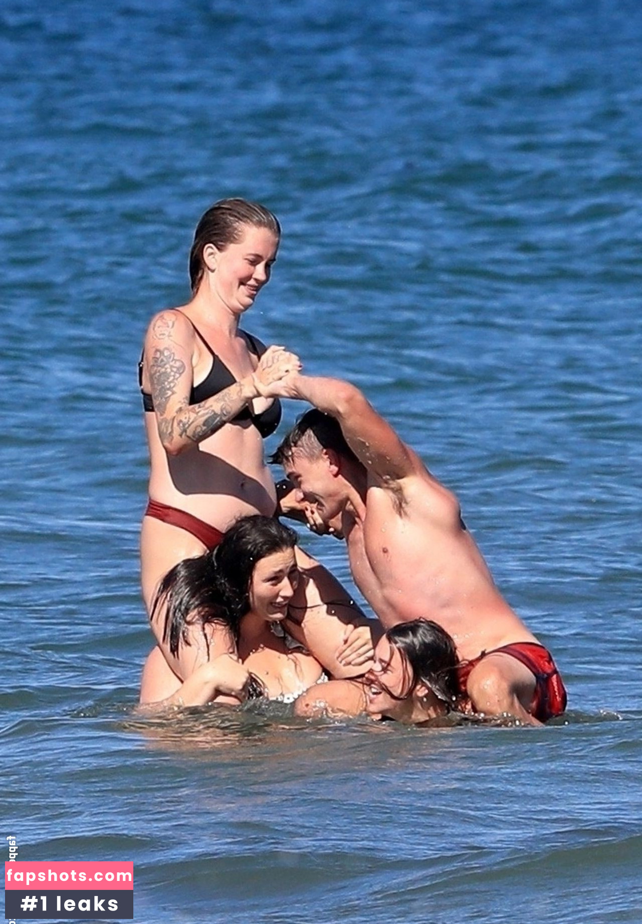 Ireland Baldwin gallery photo #551