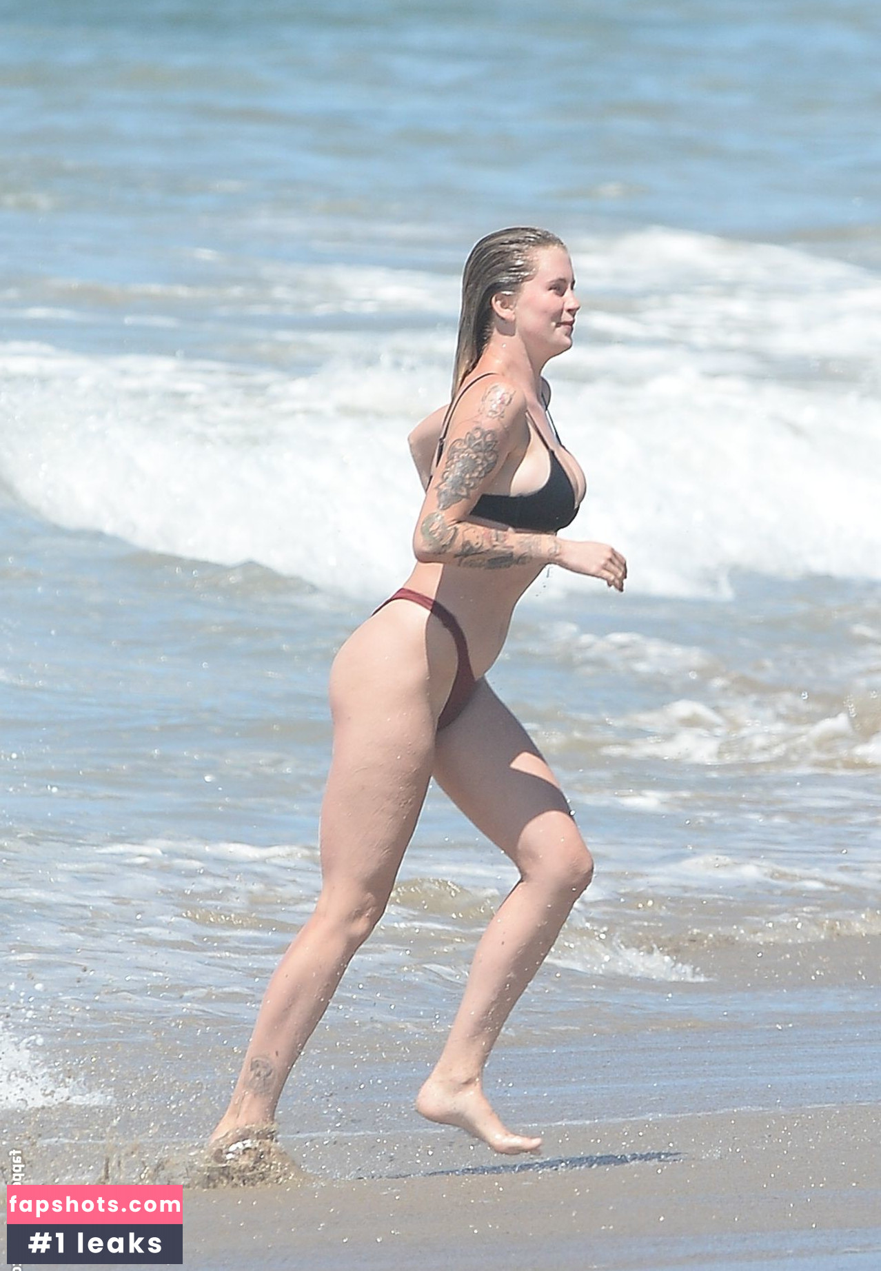 Ireland Baldwin gallery photo #576