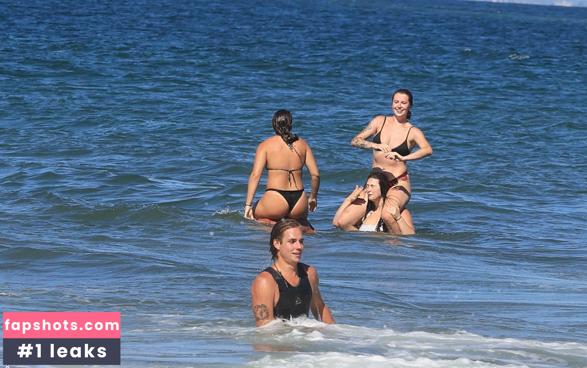 Ireland Baldwin gallery photo #584