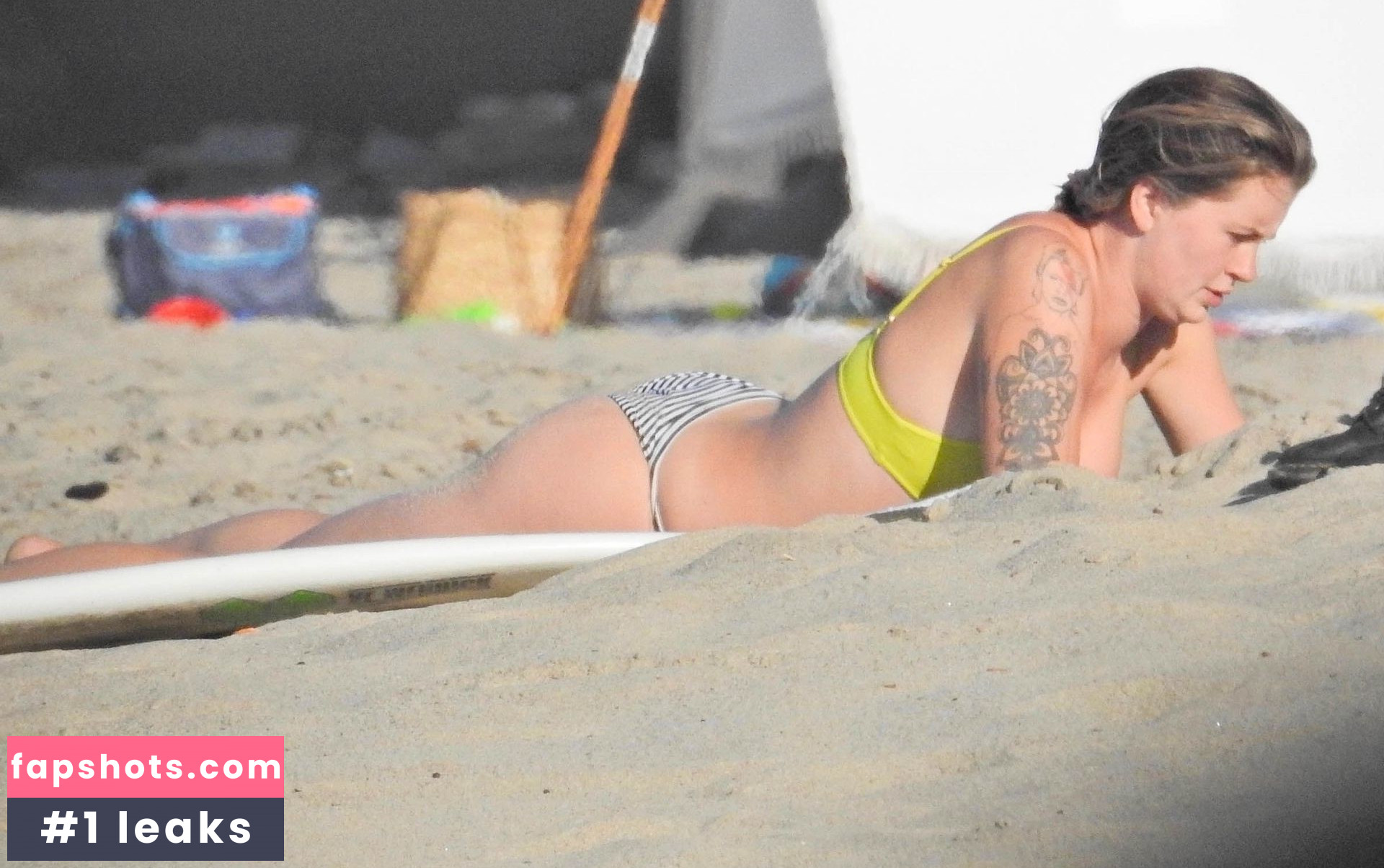 Ireland Baldwin gallery photo #608