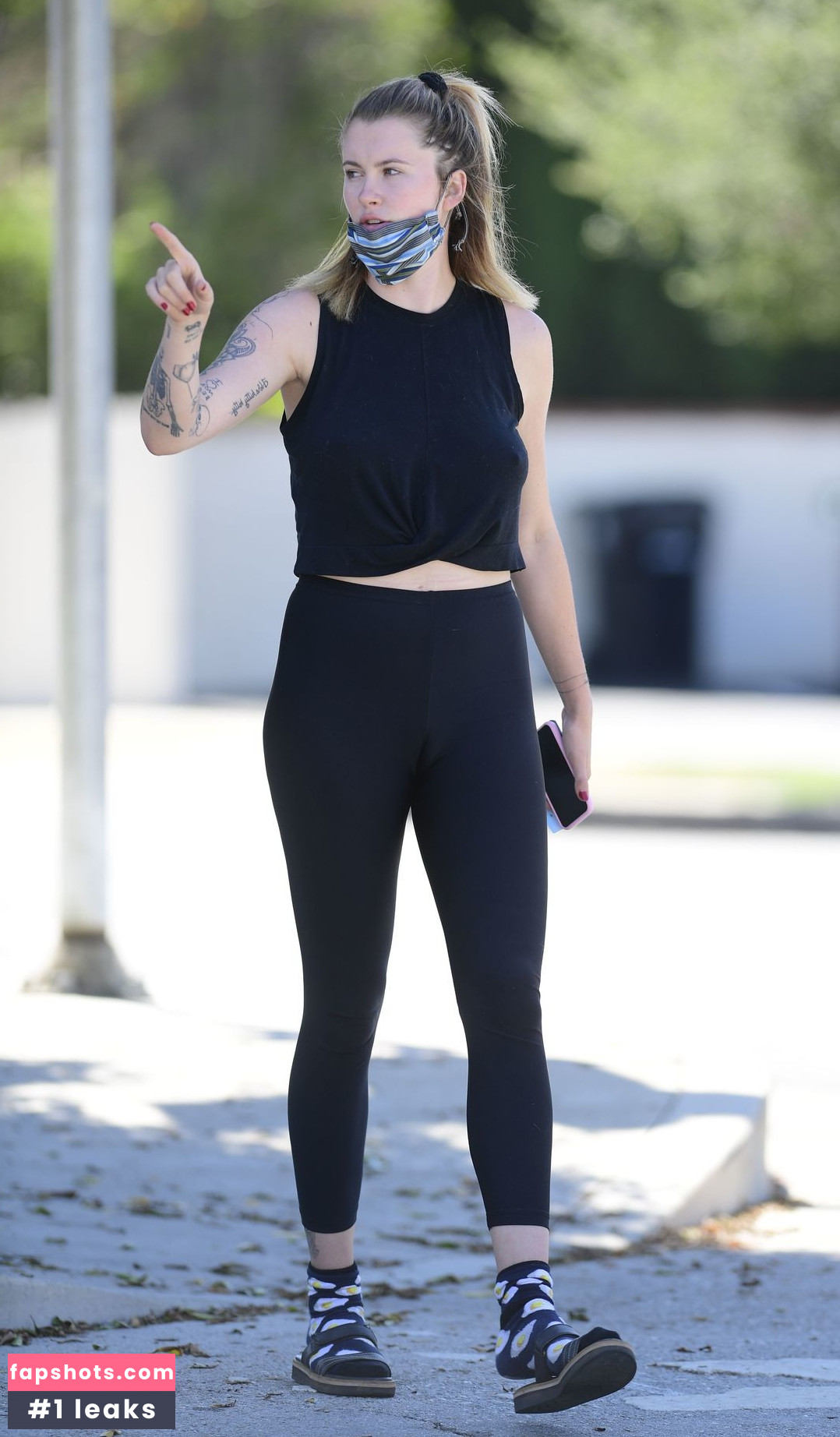 Ireland Baldwin gallery photo #624