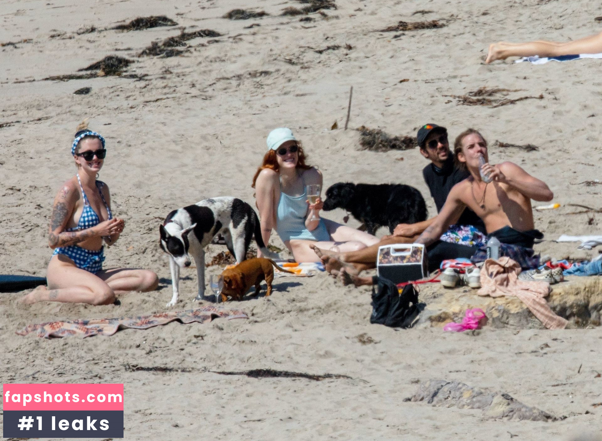 Ireland Baldwin gallery photo #627