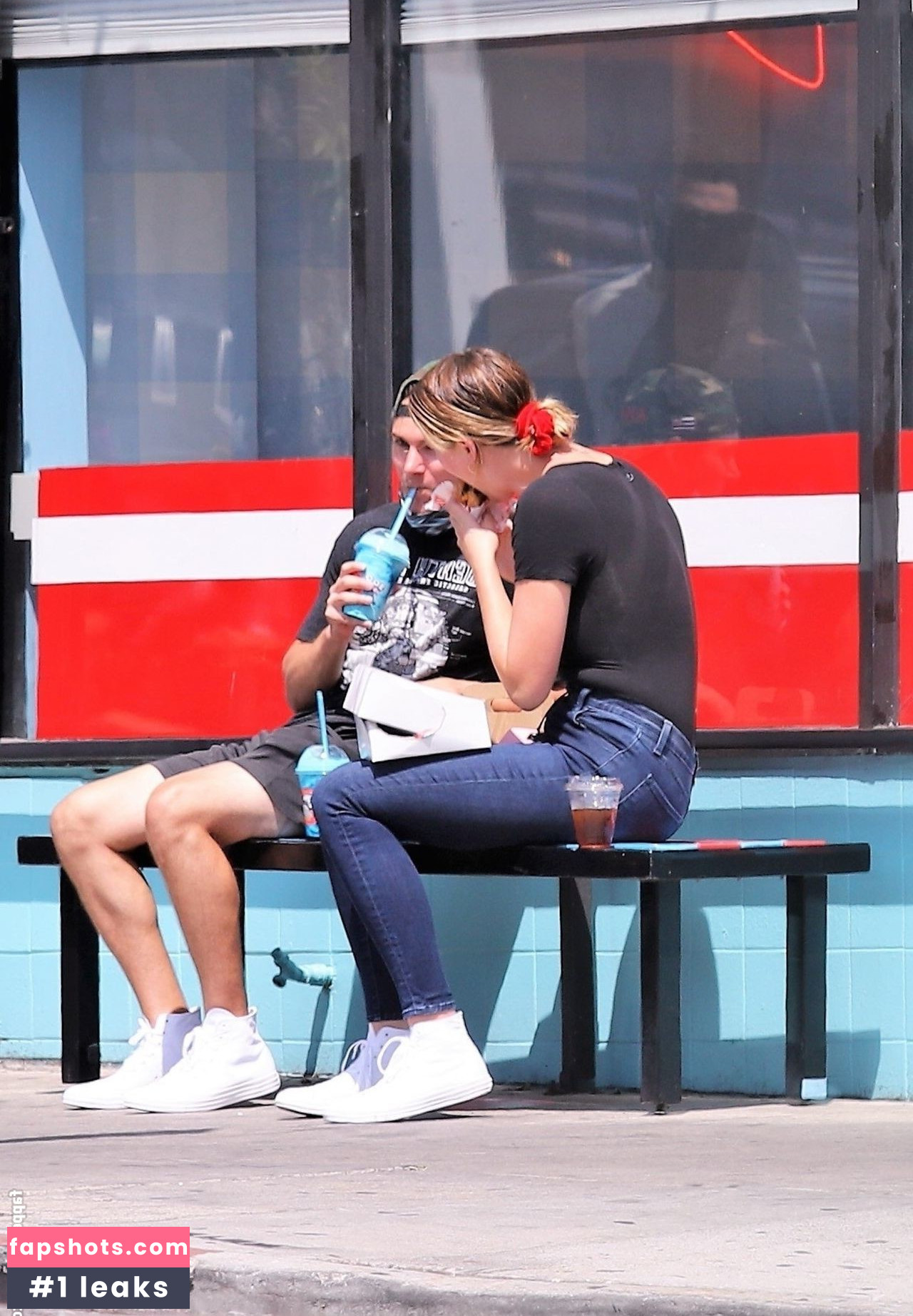 Ireland Baldwin gallery photo #634