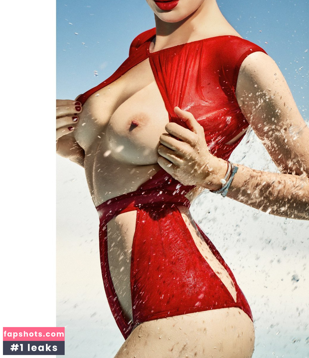 Ireland Baldwin gallery photo #717