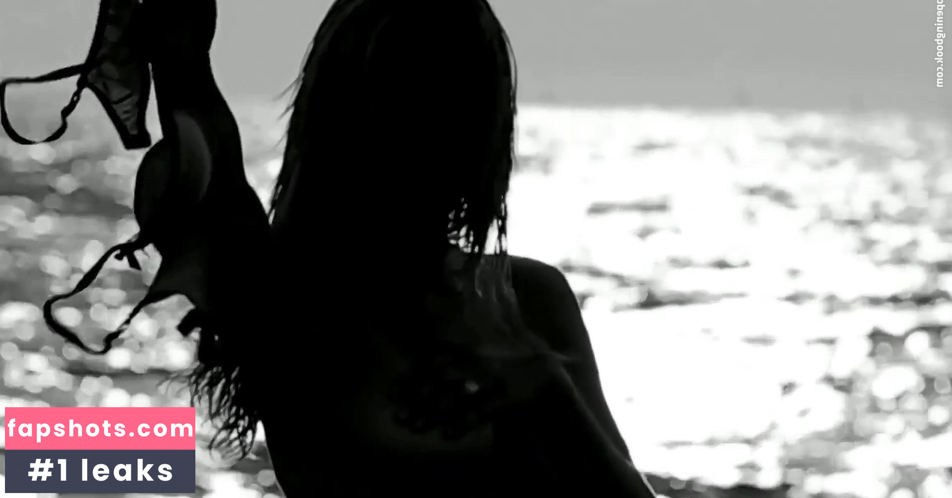 Ireland Baldwin gallery photo #732