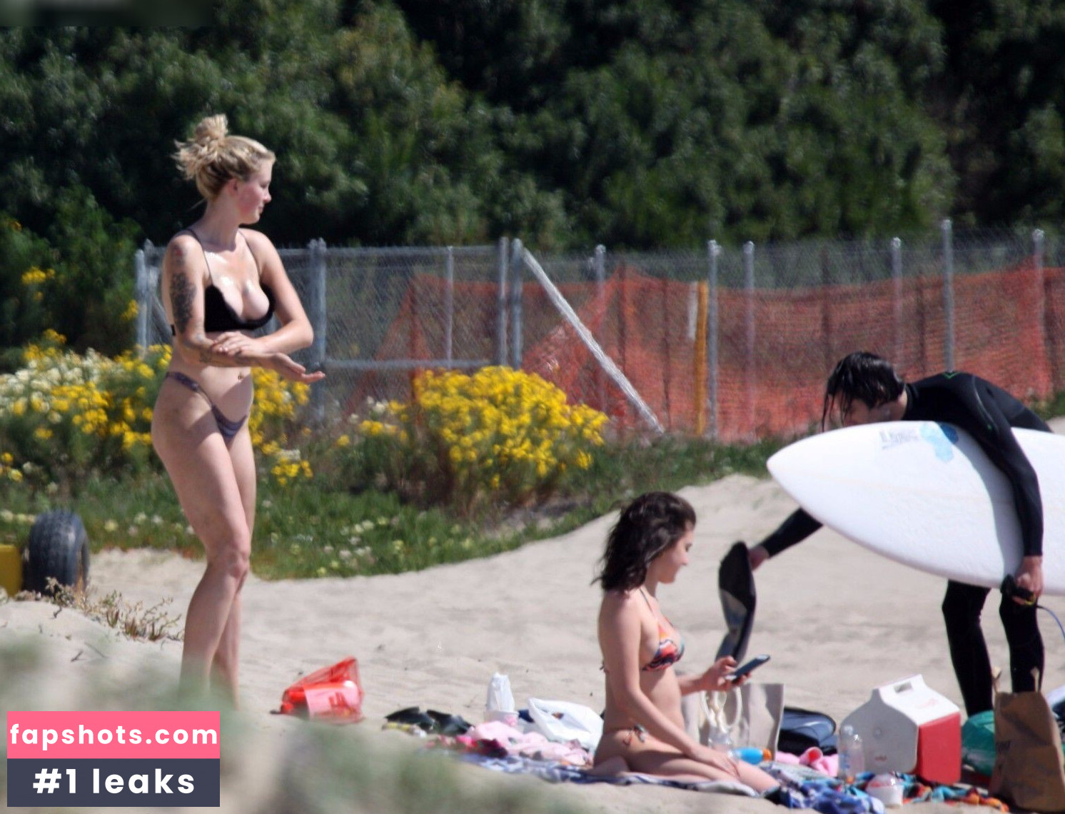Ireland Baldwin gallery photo #77
