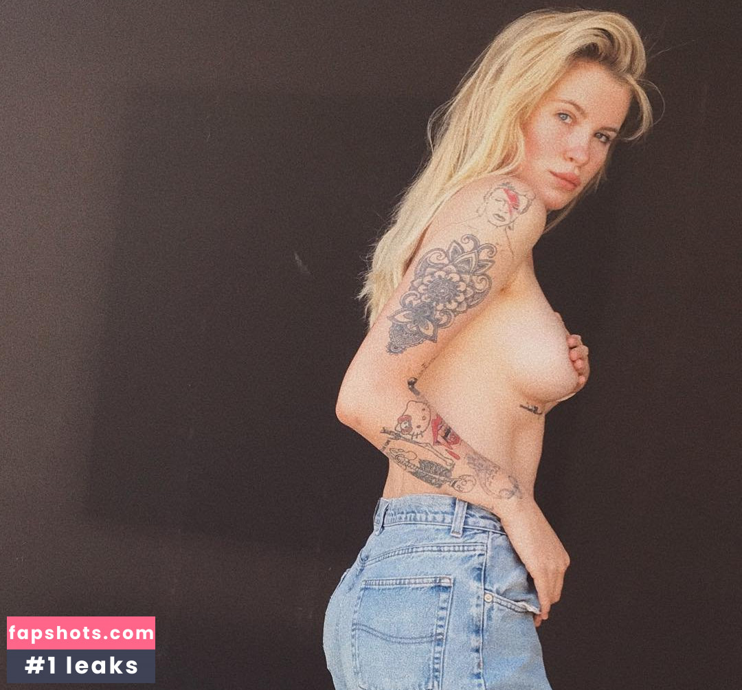 Ireland Baldwin gallery photo #784