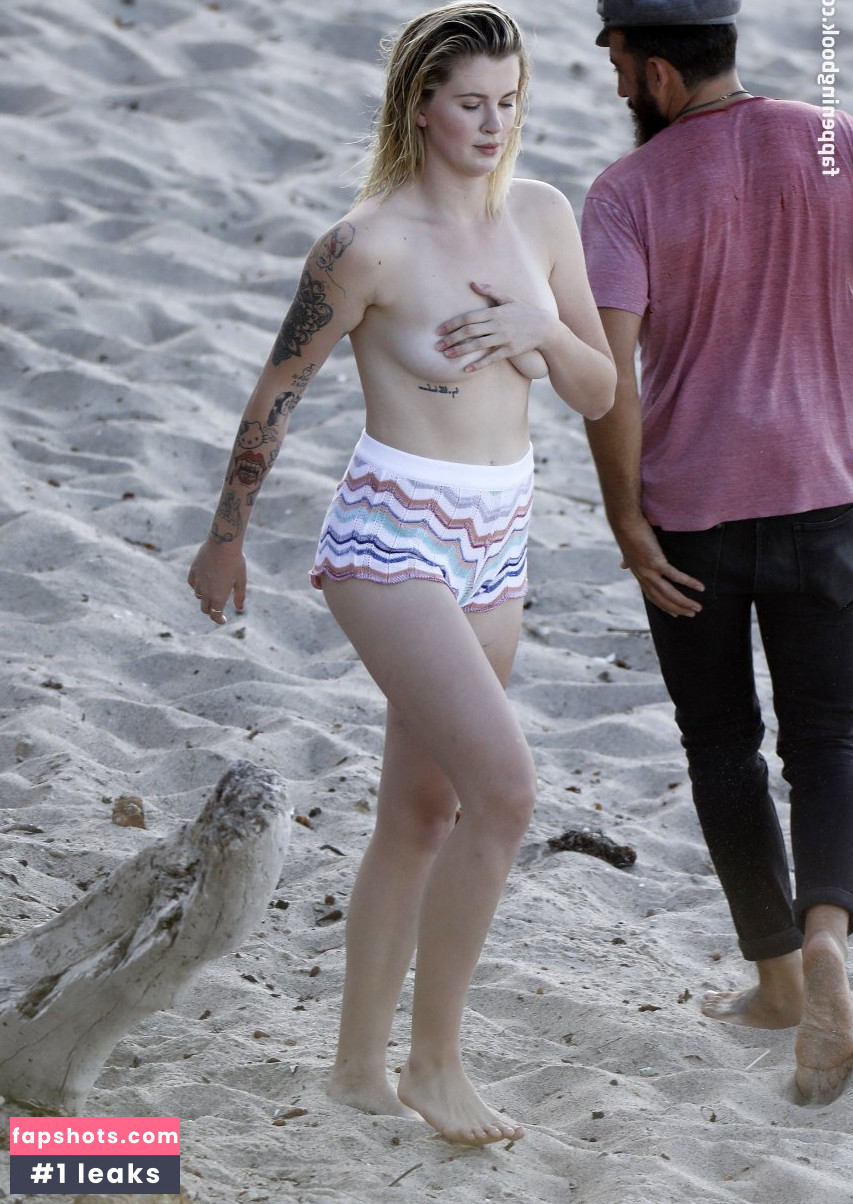 Ireland Baldwin gallery photo #795