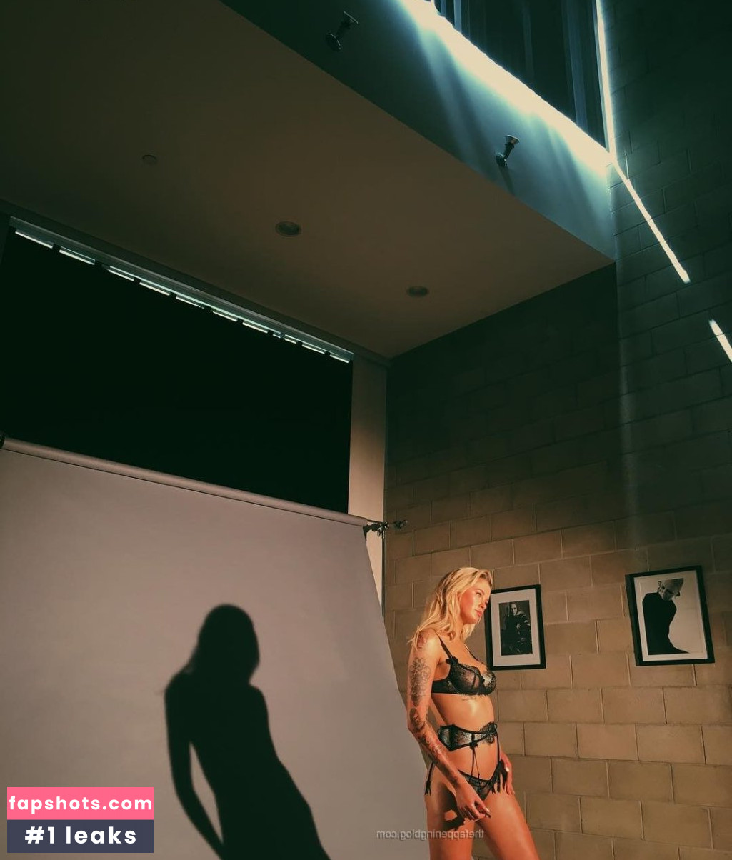 Ireland Baldwin gallery photo #802