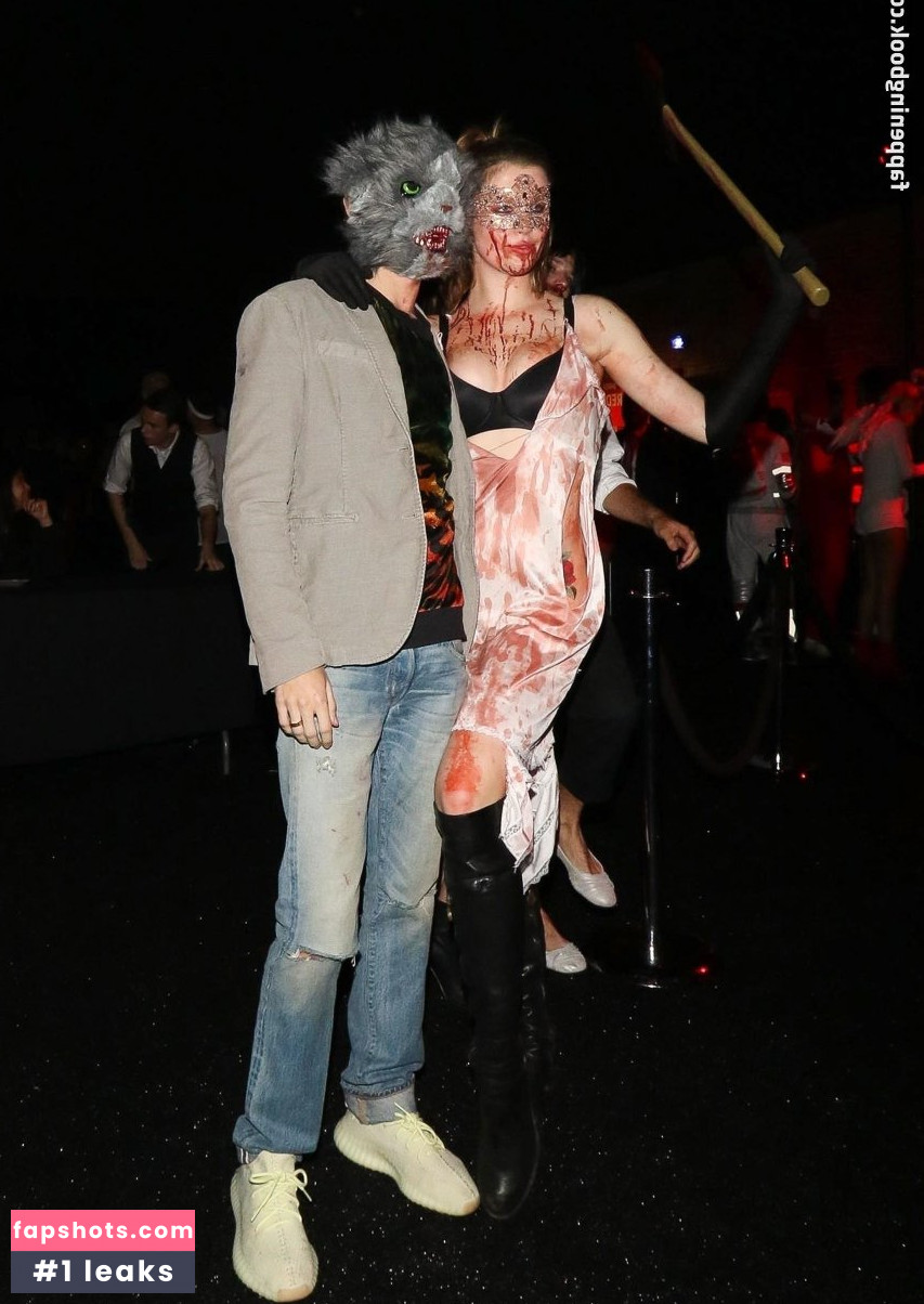 Ireland Baldwin gallery photo #855