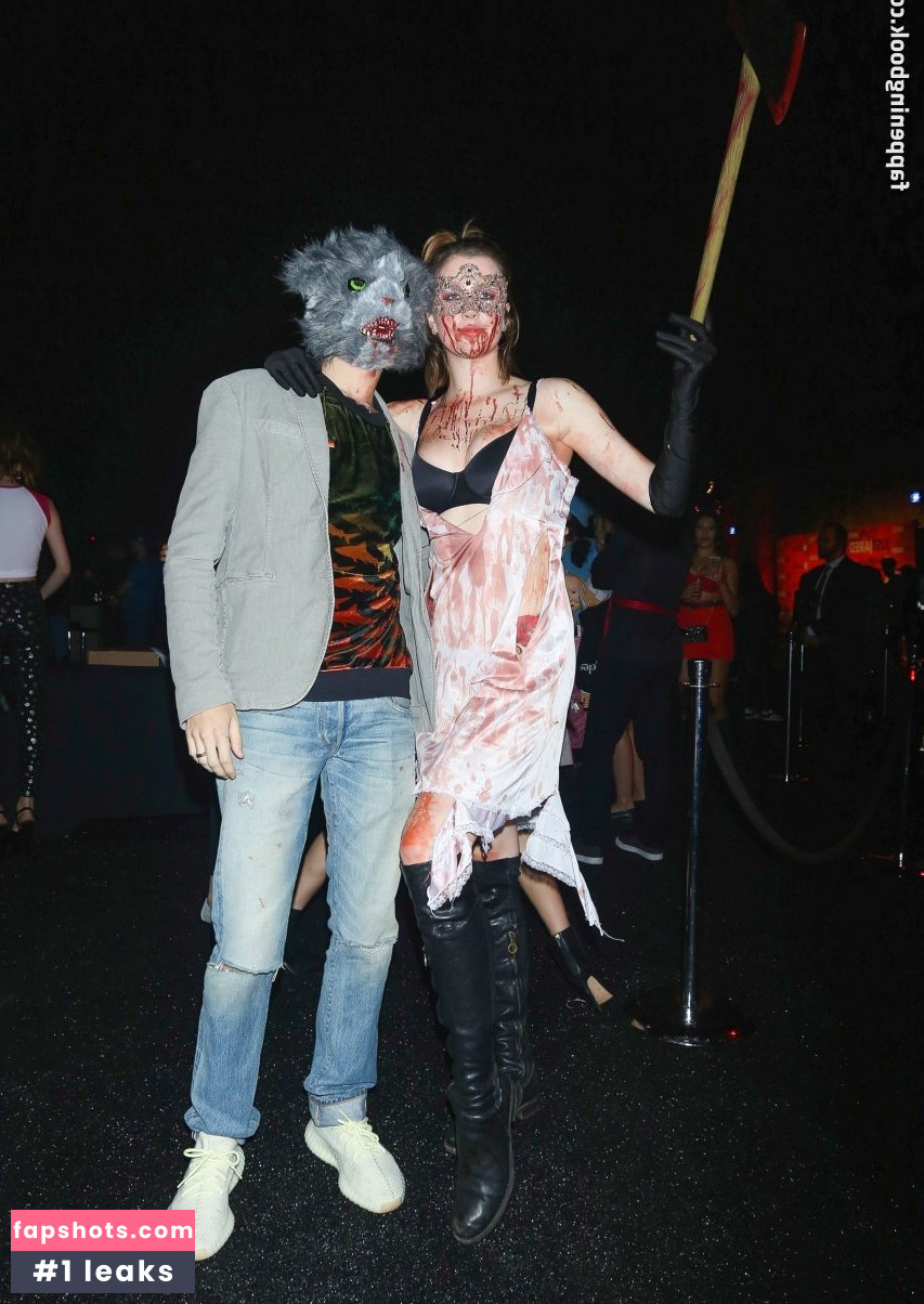 Ireland Baldwin gallery photo #856