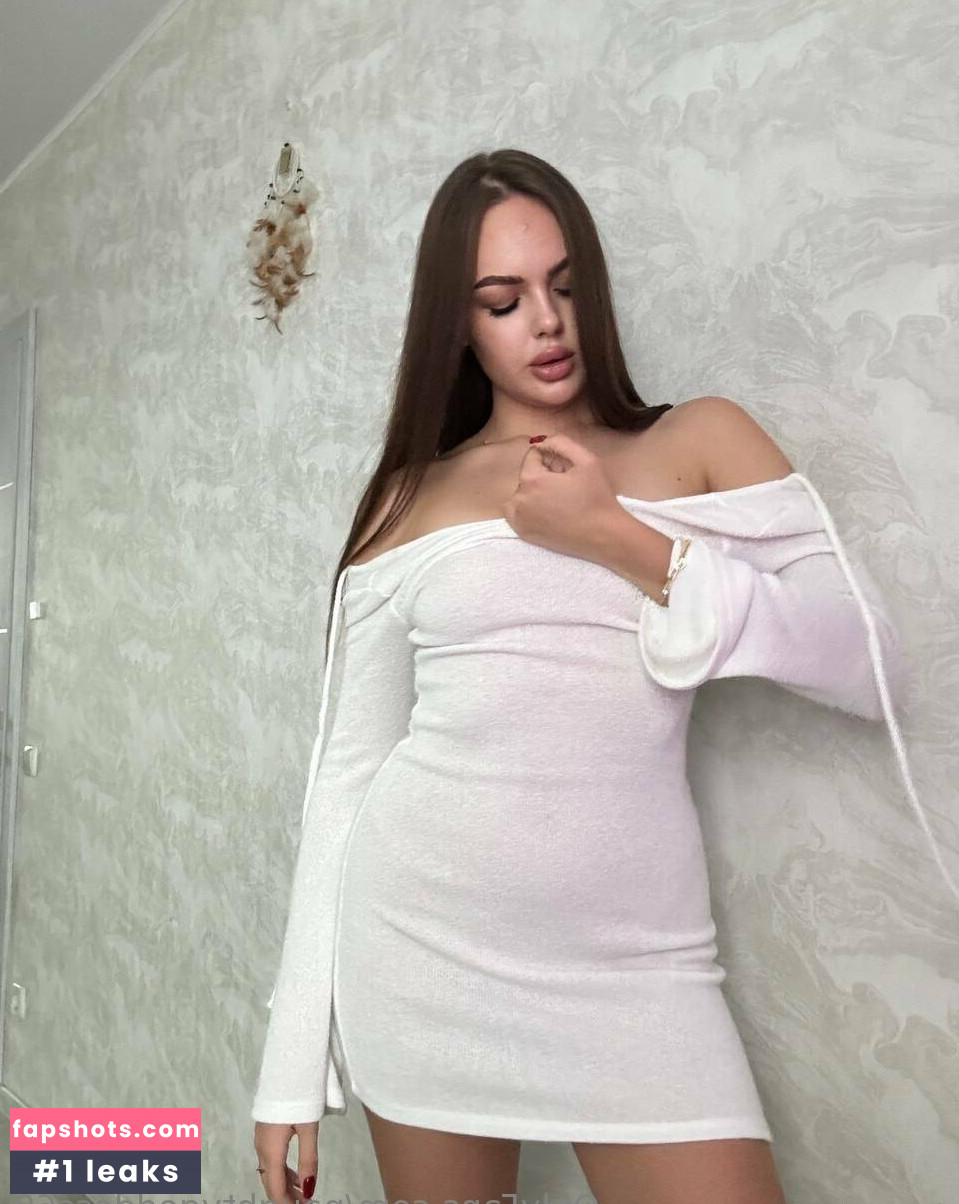 iren_lovely gallery photo #4