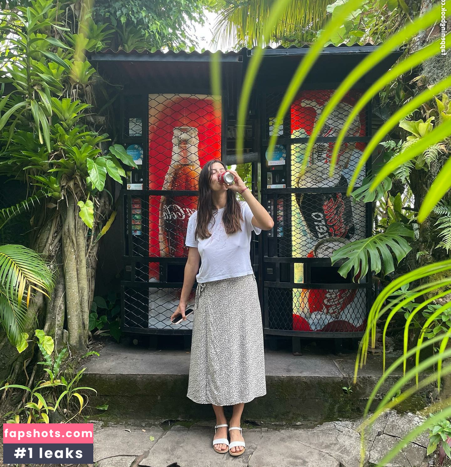 Irena Ilic nude babe gallery