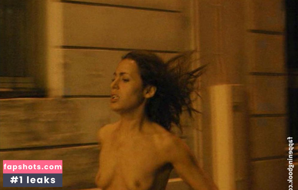 Irene Montalà gallery photo #4