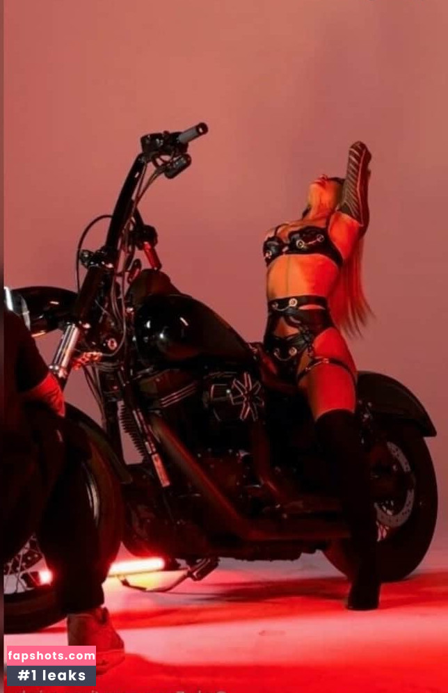 Irene Vithoulkas gallery photo #15