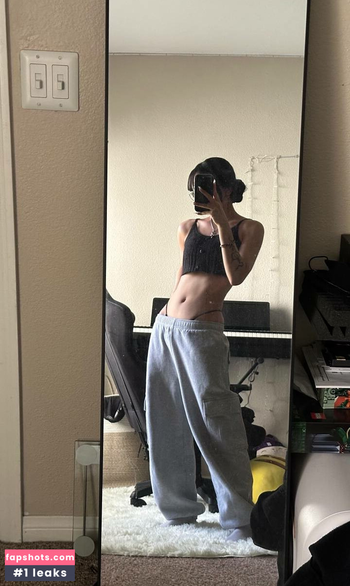 Irene Wong gallery photo #4