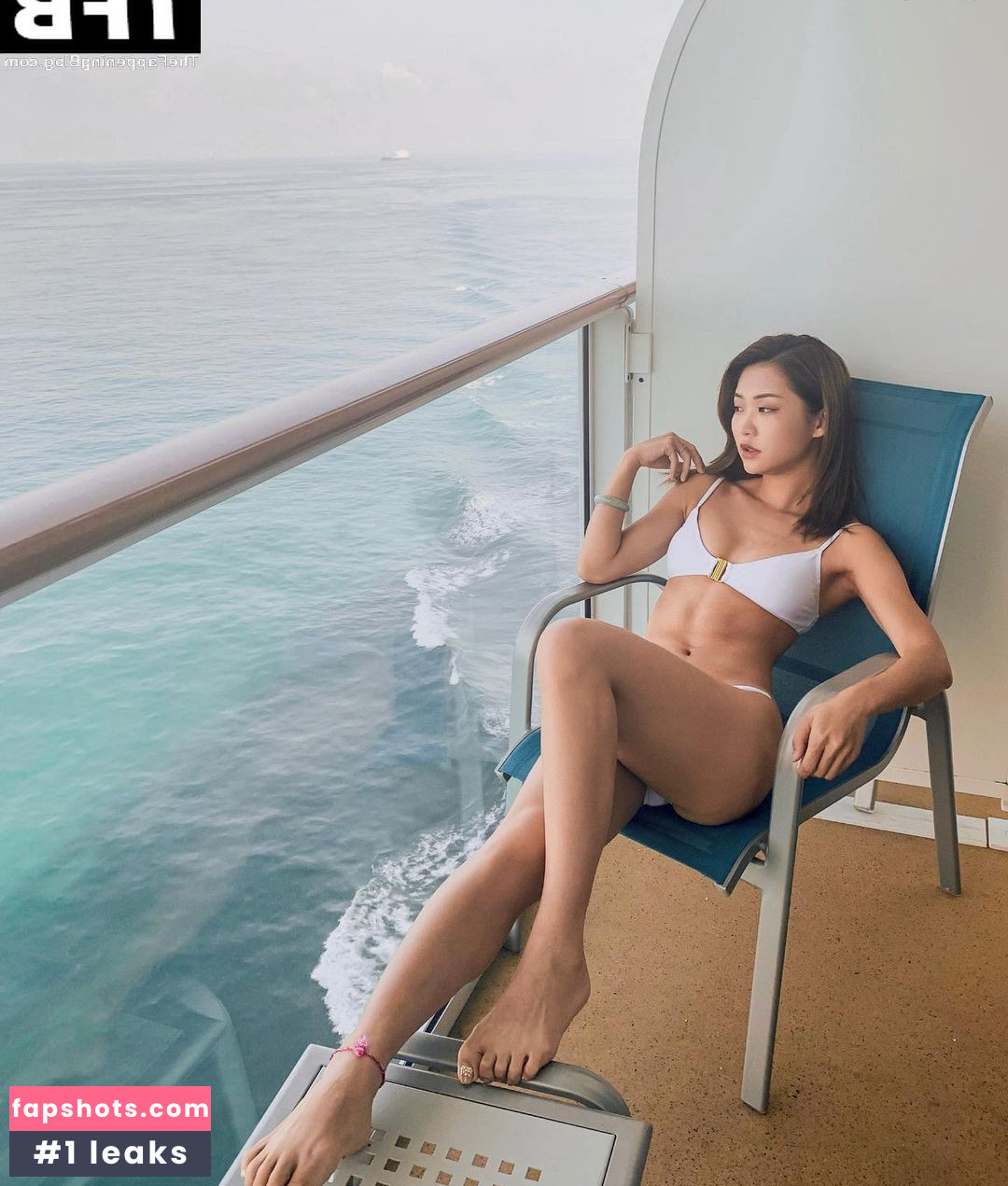 Irene Zhao gallery photo #3