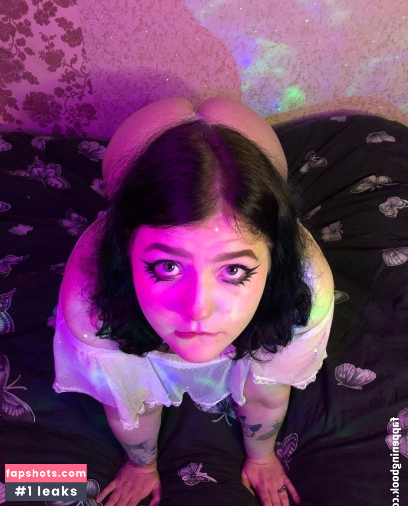 IreneBlairr gallery photo #8