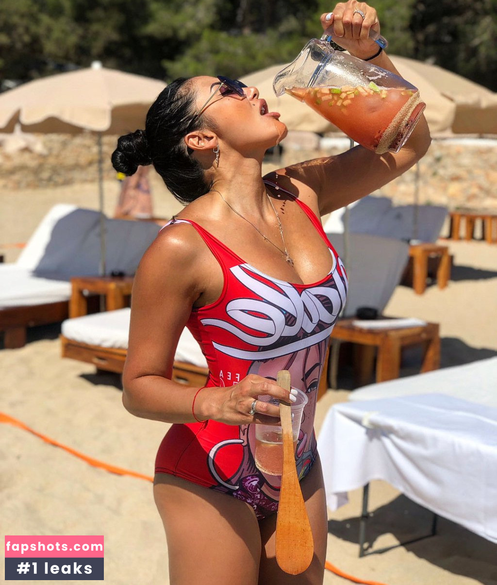 Irina Iris gallery photo #109