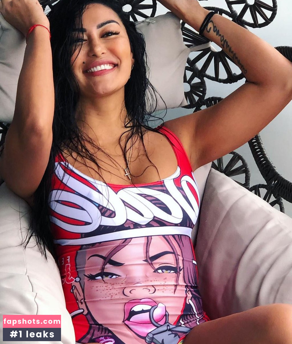 Irina Iris gallery photo #114