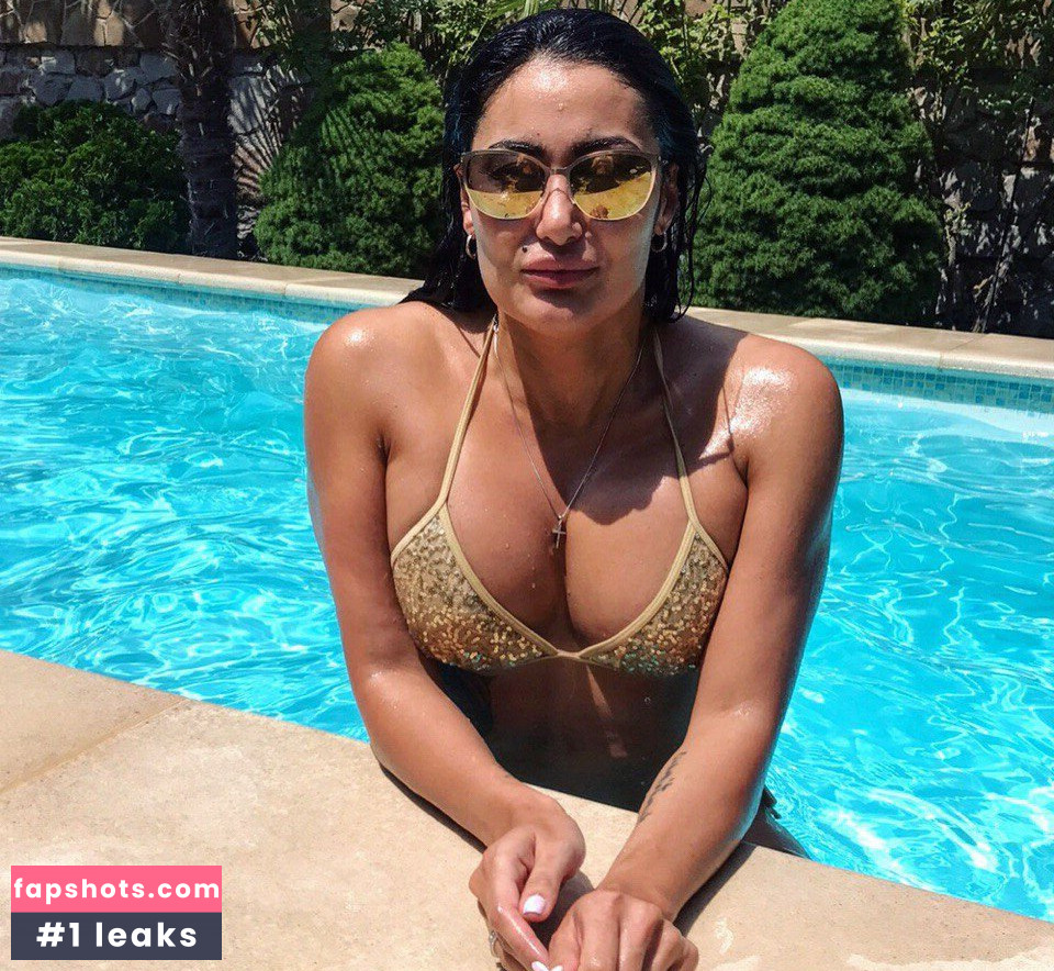 Irina Iris gallery photo #126