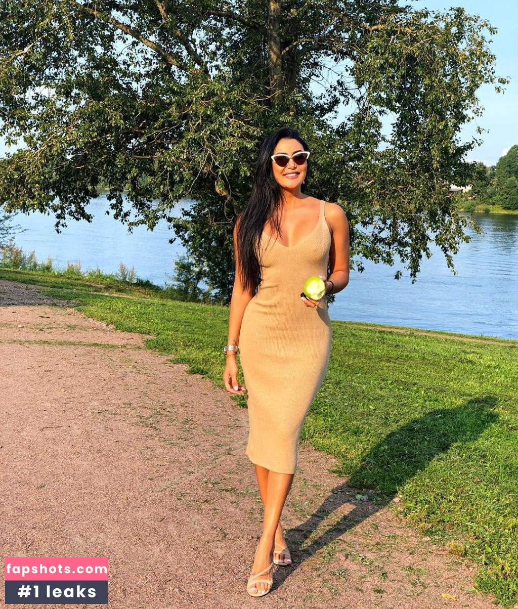 Irina Iris gallery photo #146