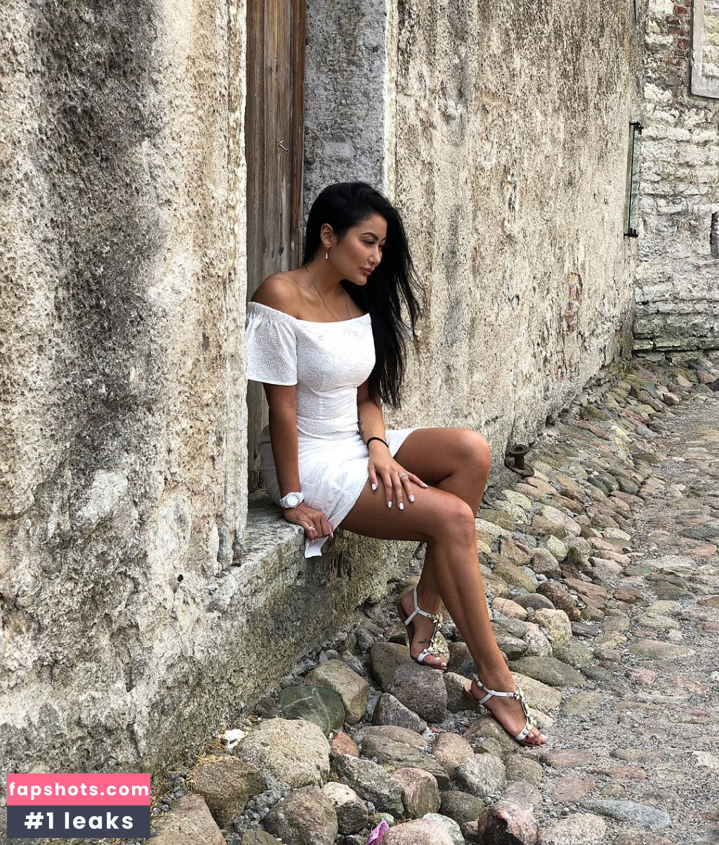 Irina Iris gallery photo #147