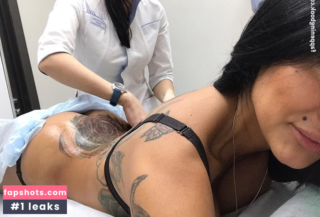 Irina Iris gallery photo #43