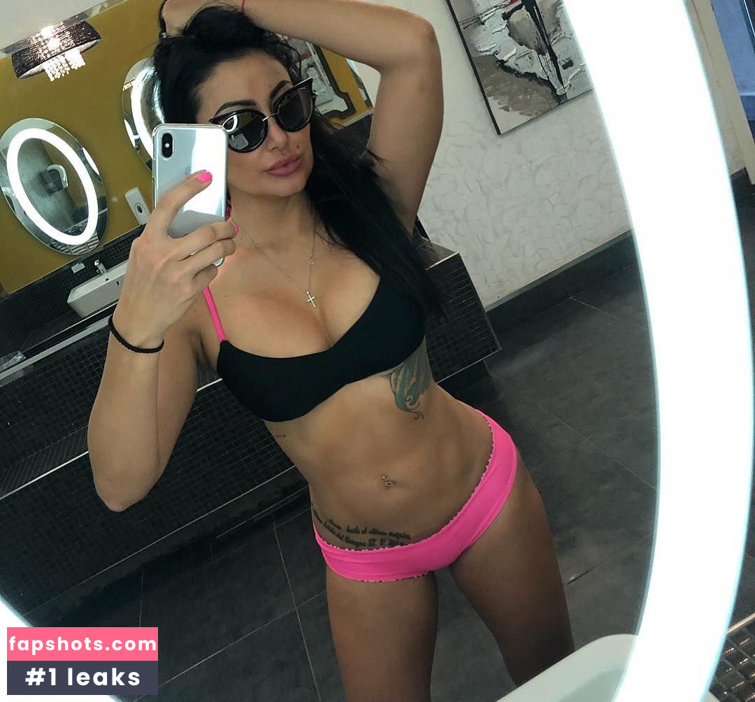 Irina Iris gallery photo #59